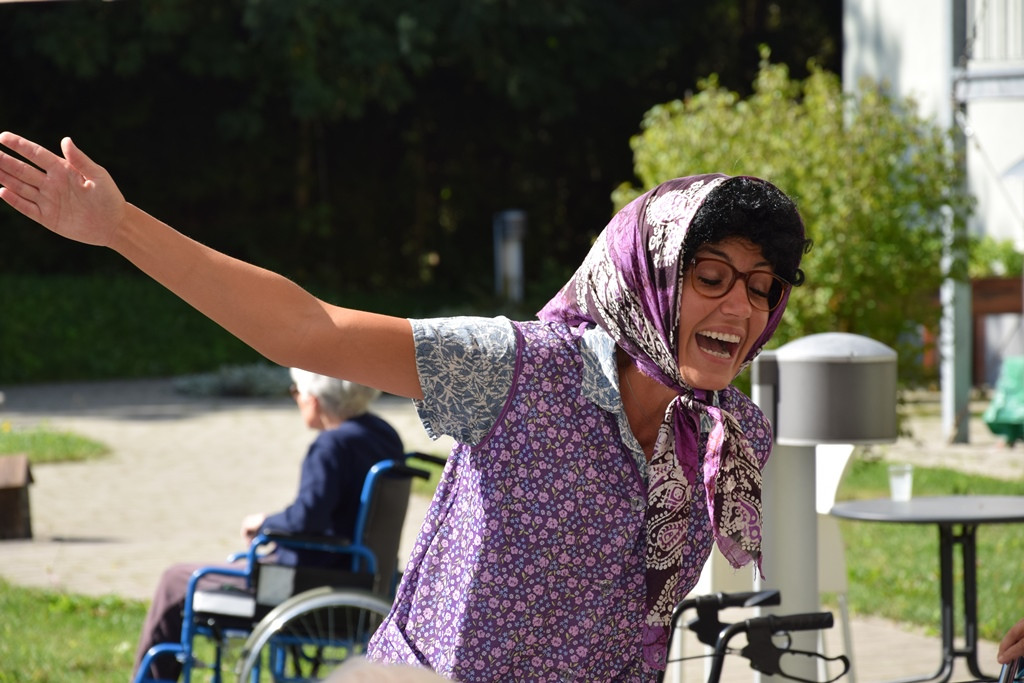 Marnjanje pr’ kofet v Viharniku