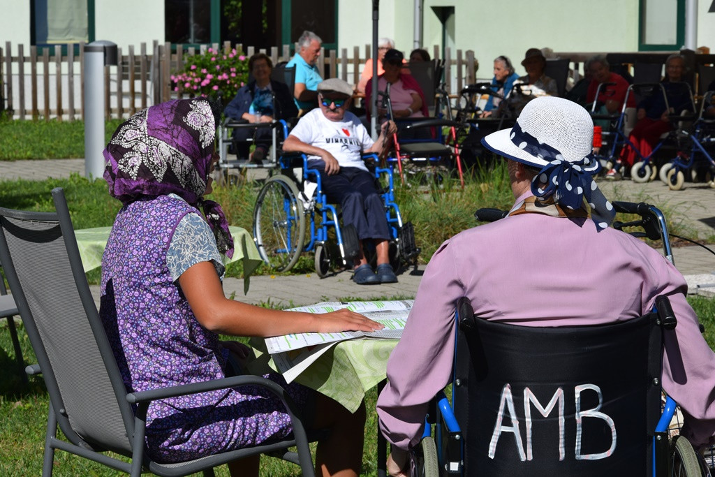 Marnjanje pr’ kofet v Viharniku