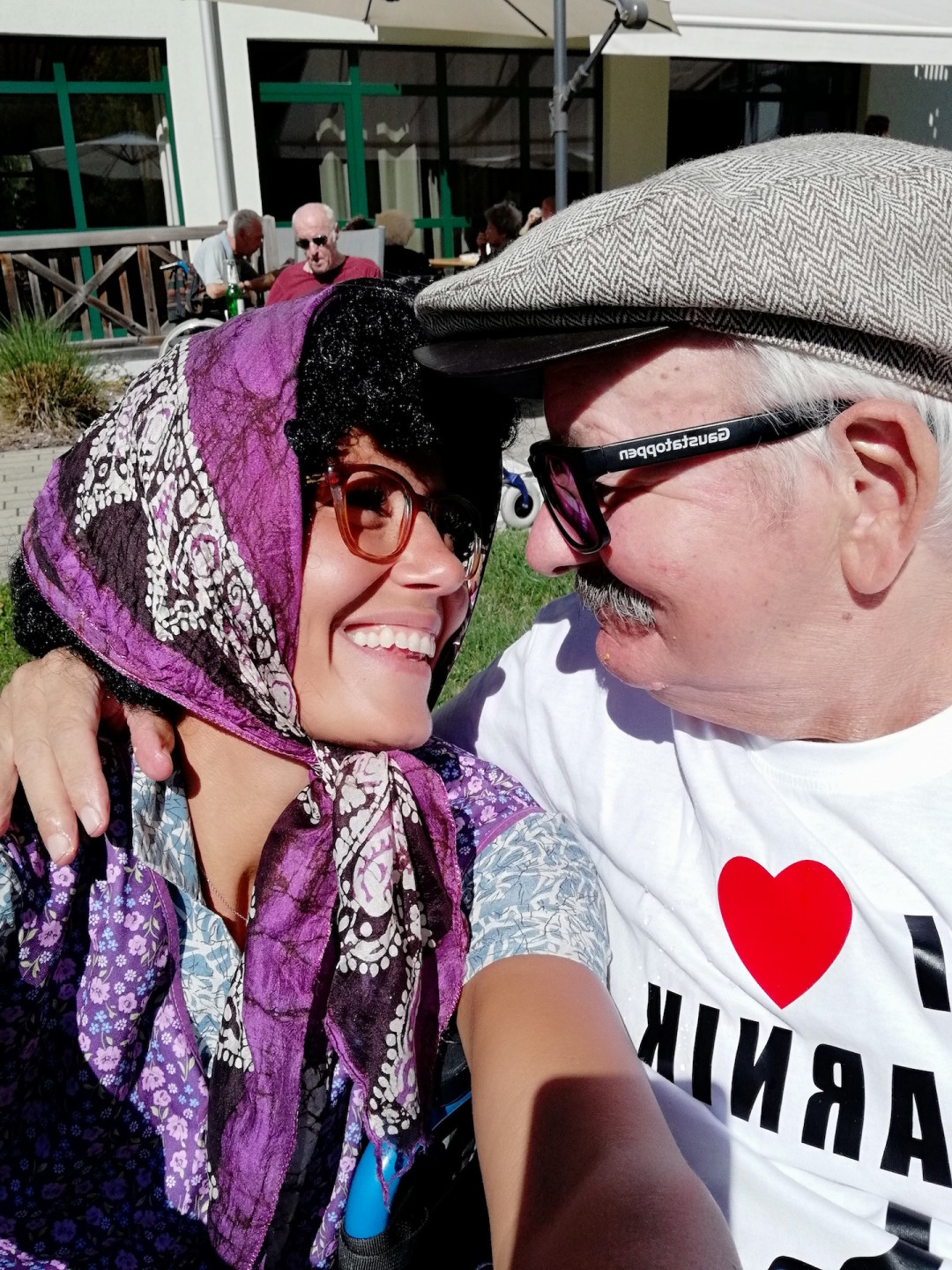 Marnjanje pr’ kofet v Viharniku