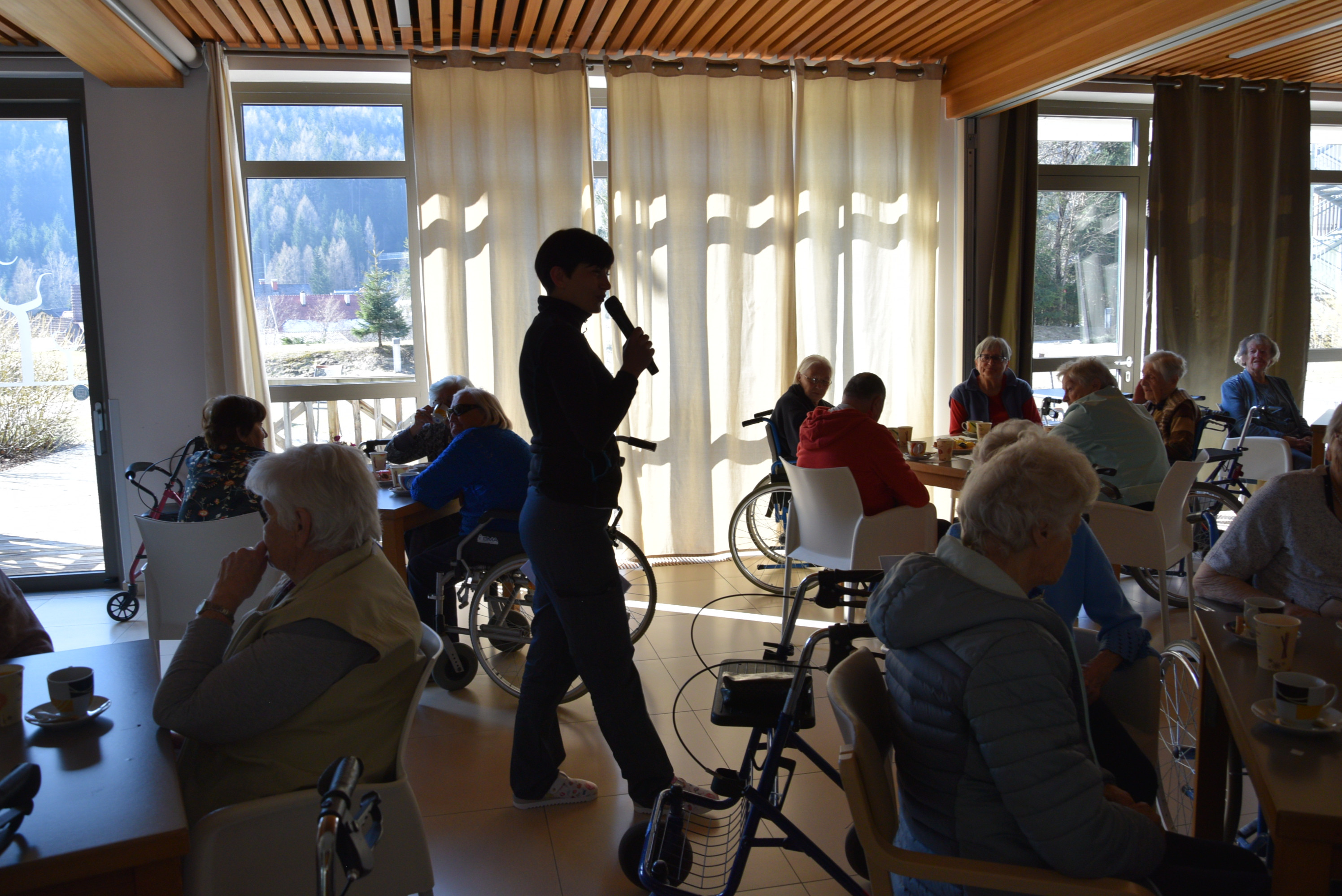 Materinski veseli petek