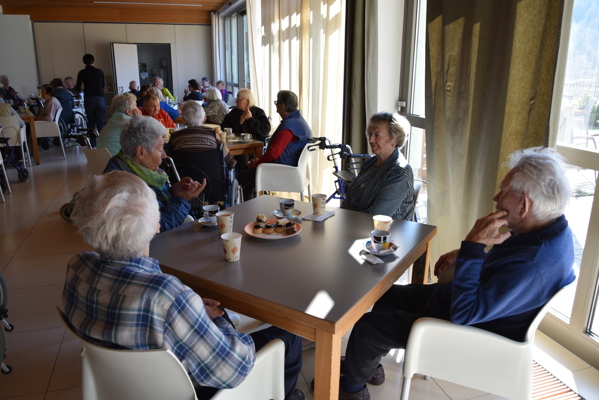 Materinski veseli petek