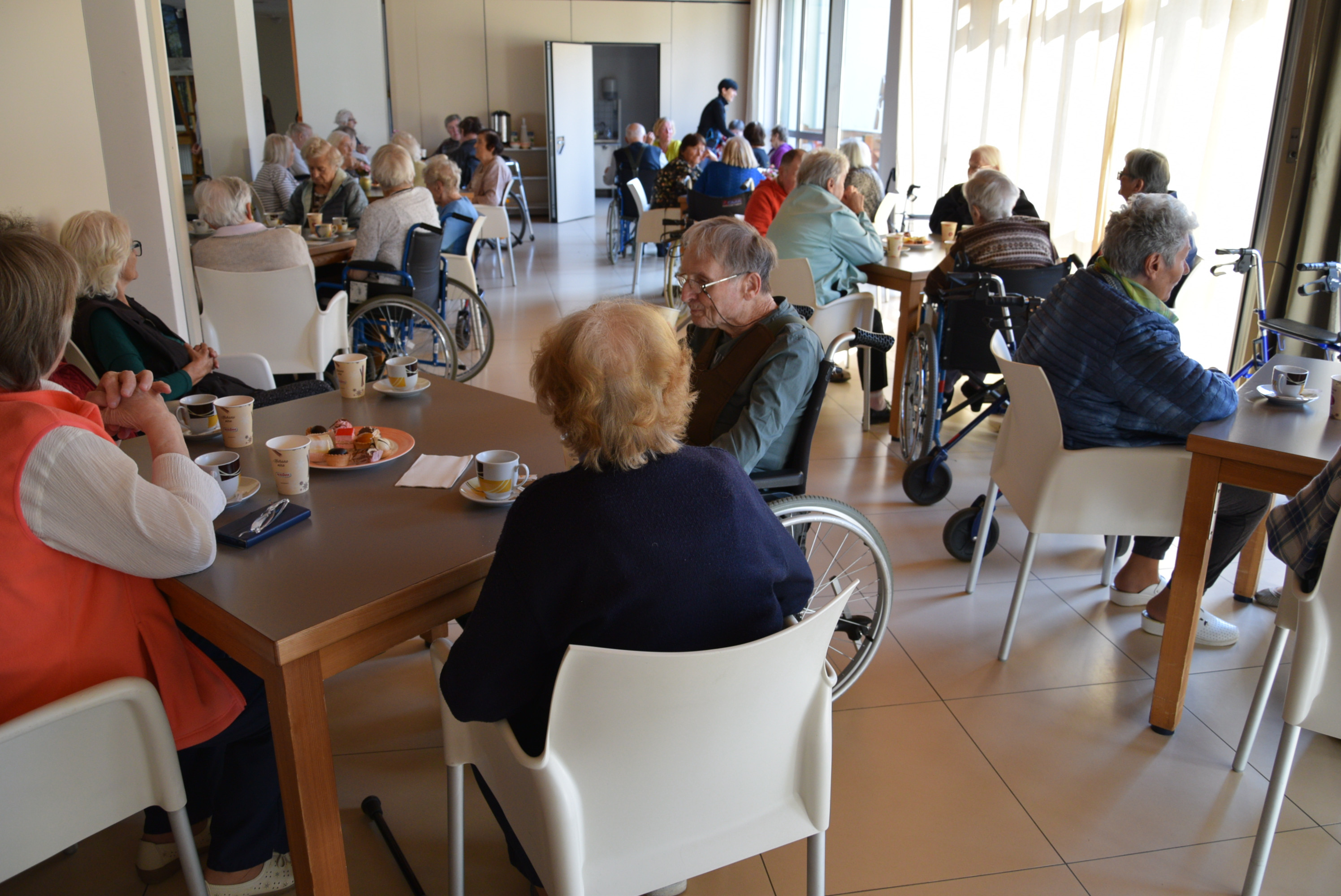 Materinski veseli petek