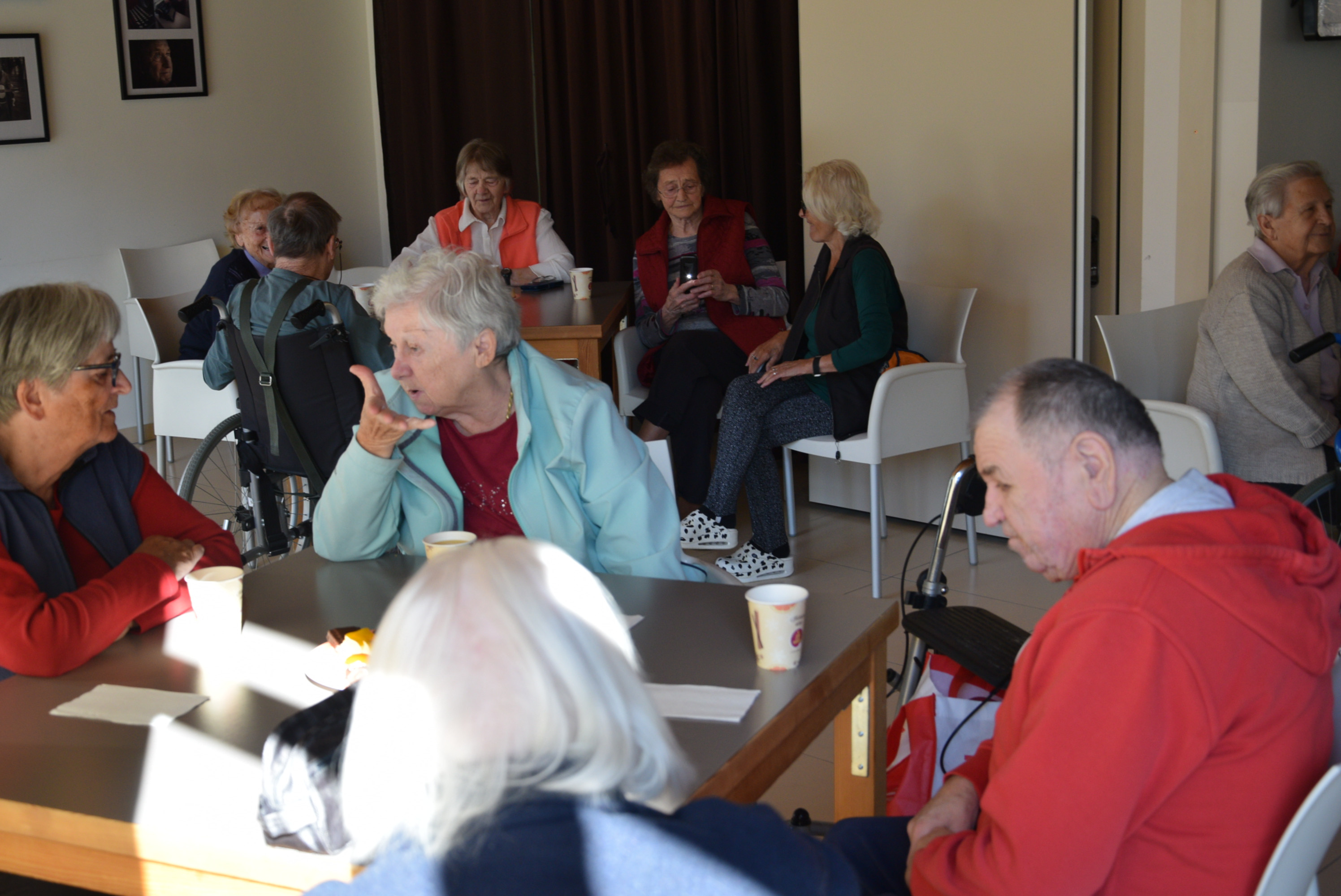 Materinski veseli petek