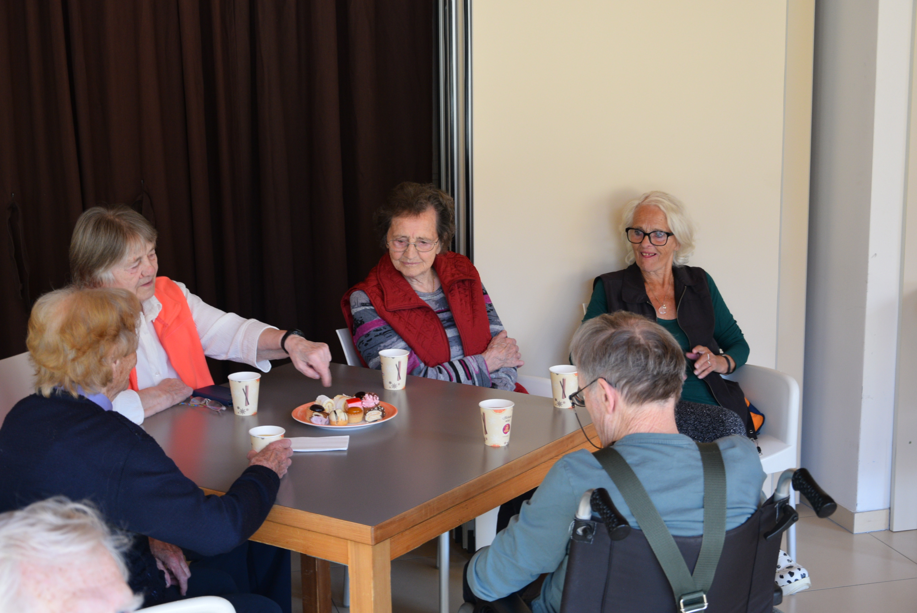 Materinski veseli petek