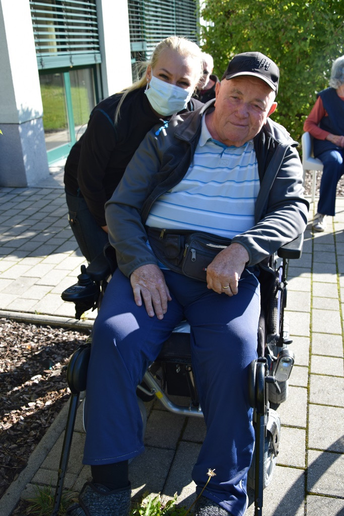 Mednarodni dan starejših v domu Viharnik