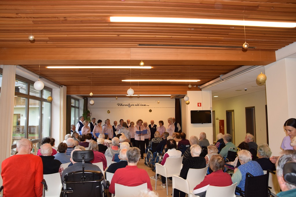 Mešani pevski zbor Slavček