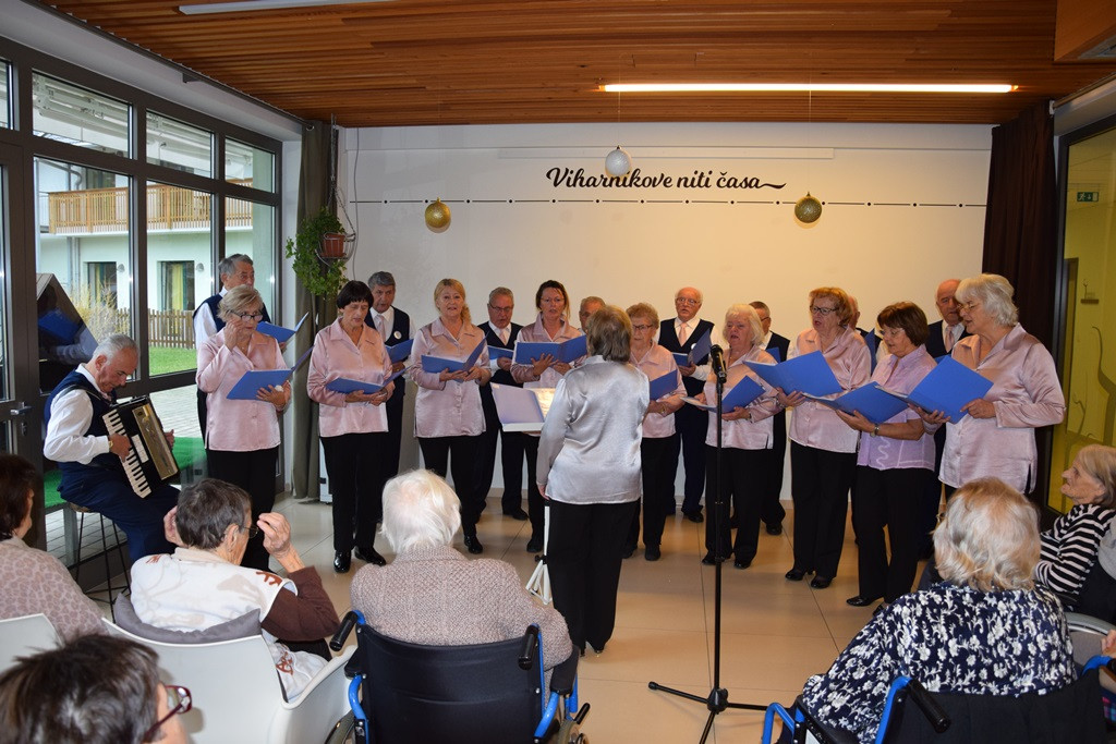 Mešani pevski zbor Slavček