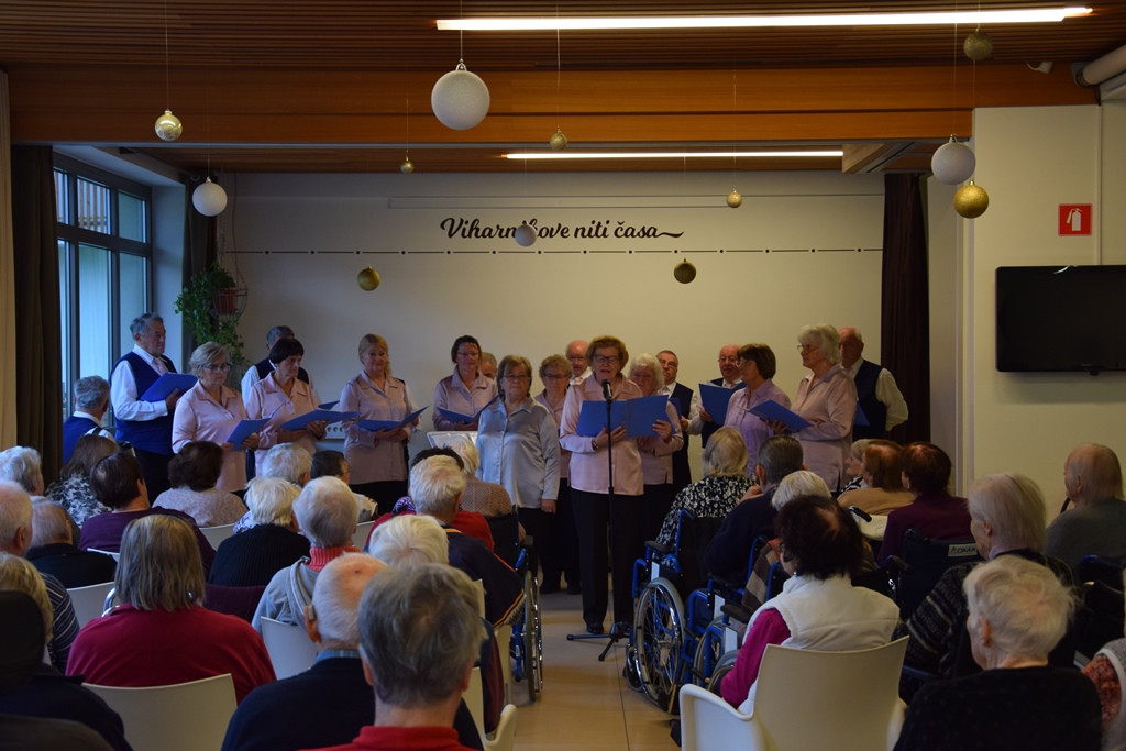 Mešani pevski zbor Slavček