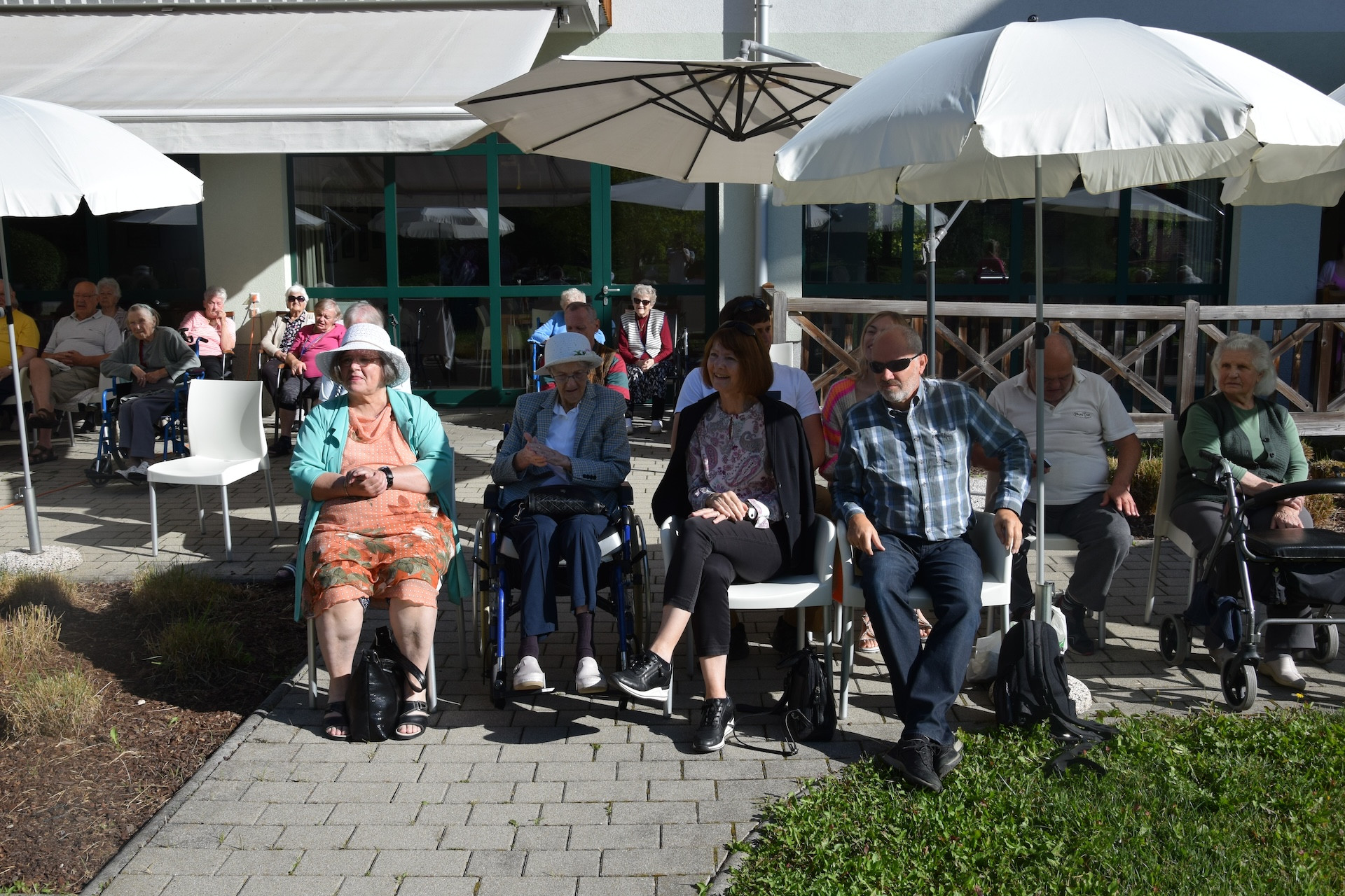 Nastop folklorne skupine Bled