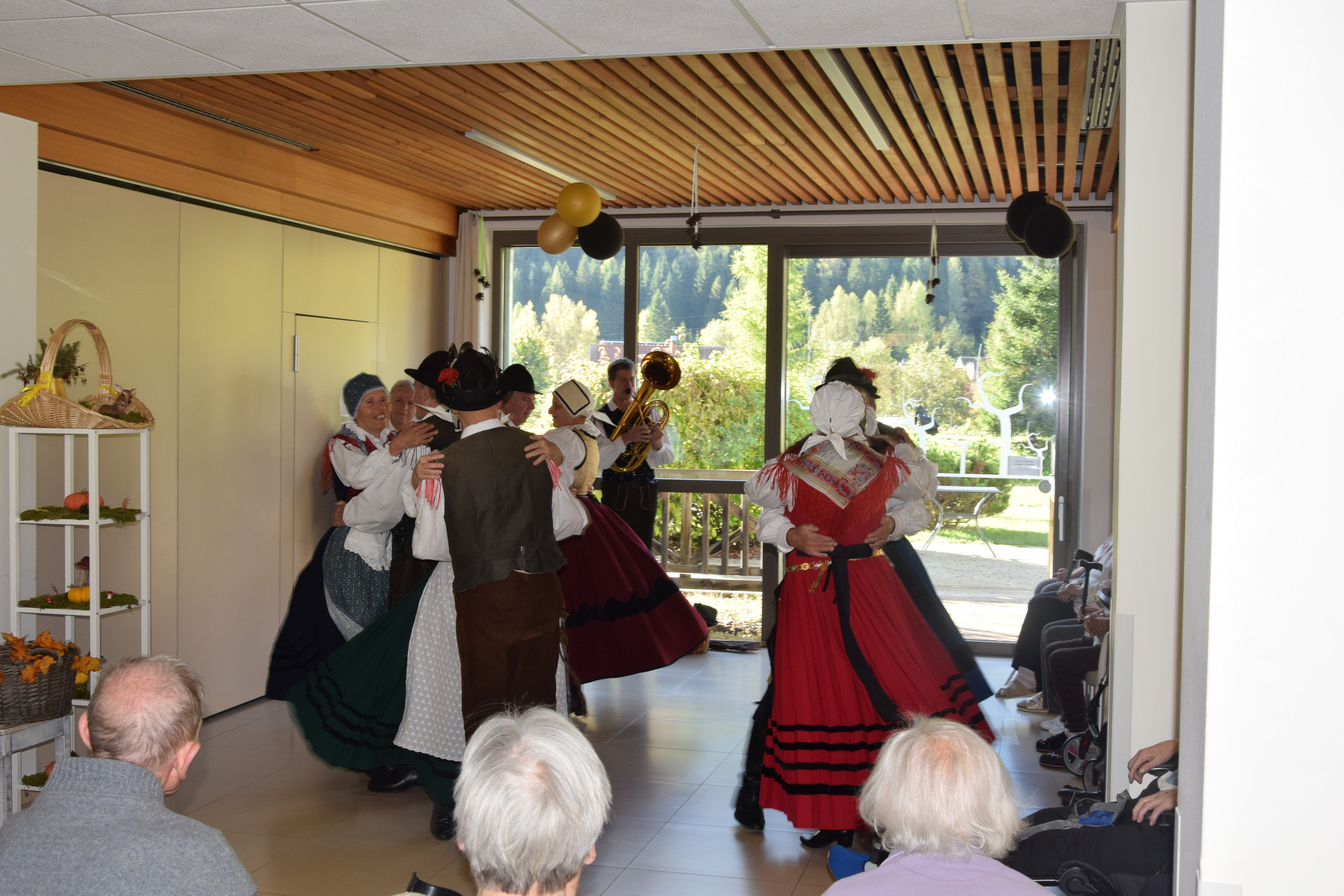 Nastop folklorne skupine Juliana