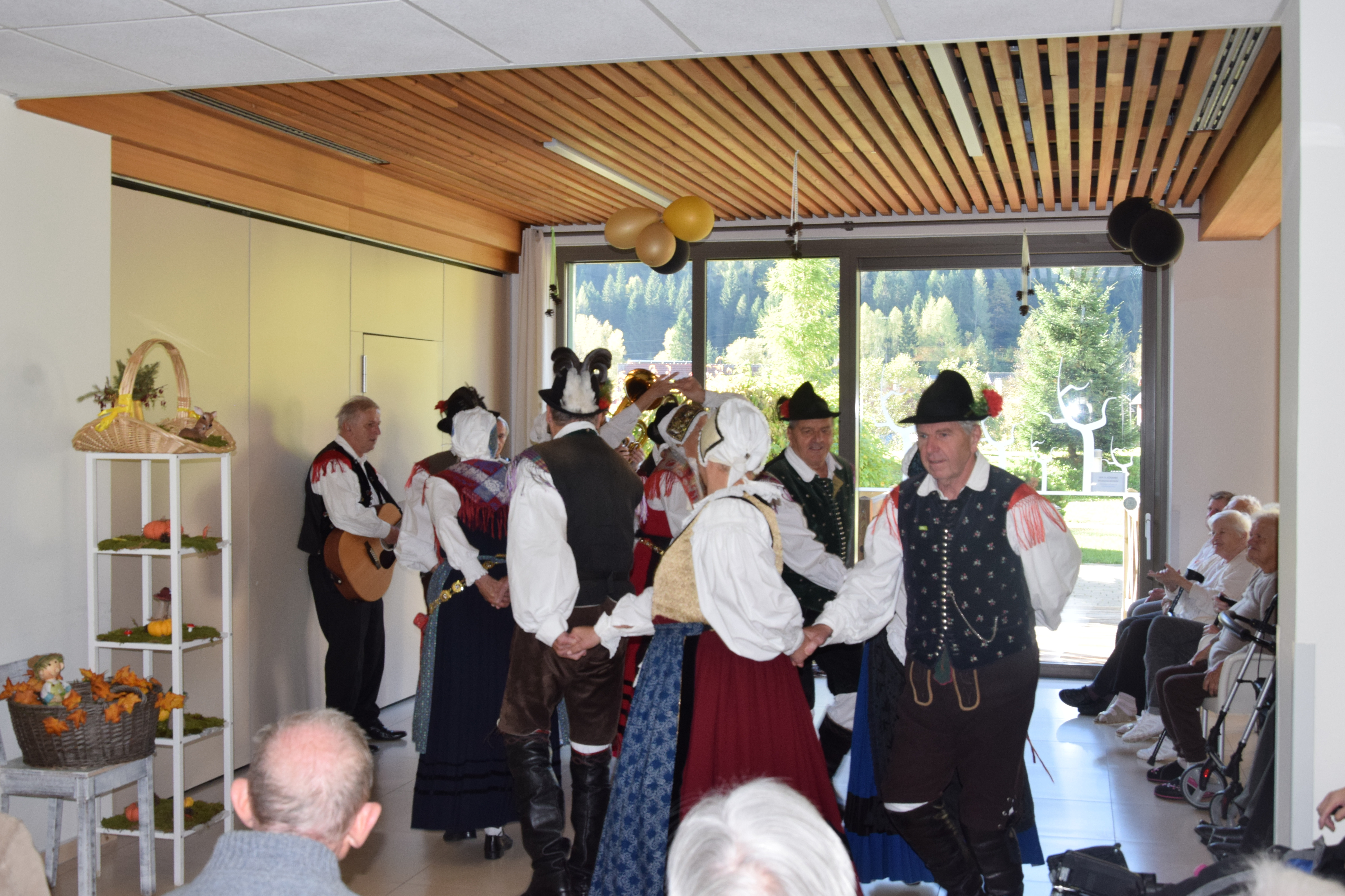 Nastop folklorne skupine Juliana