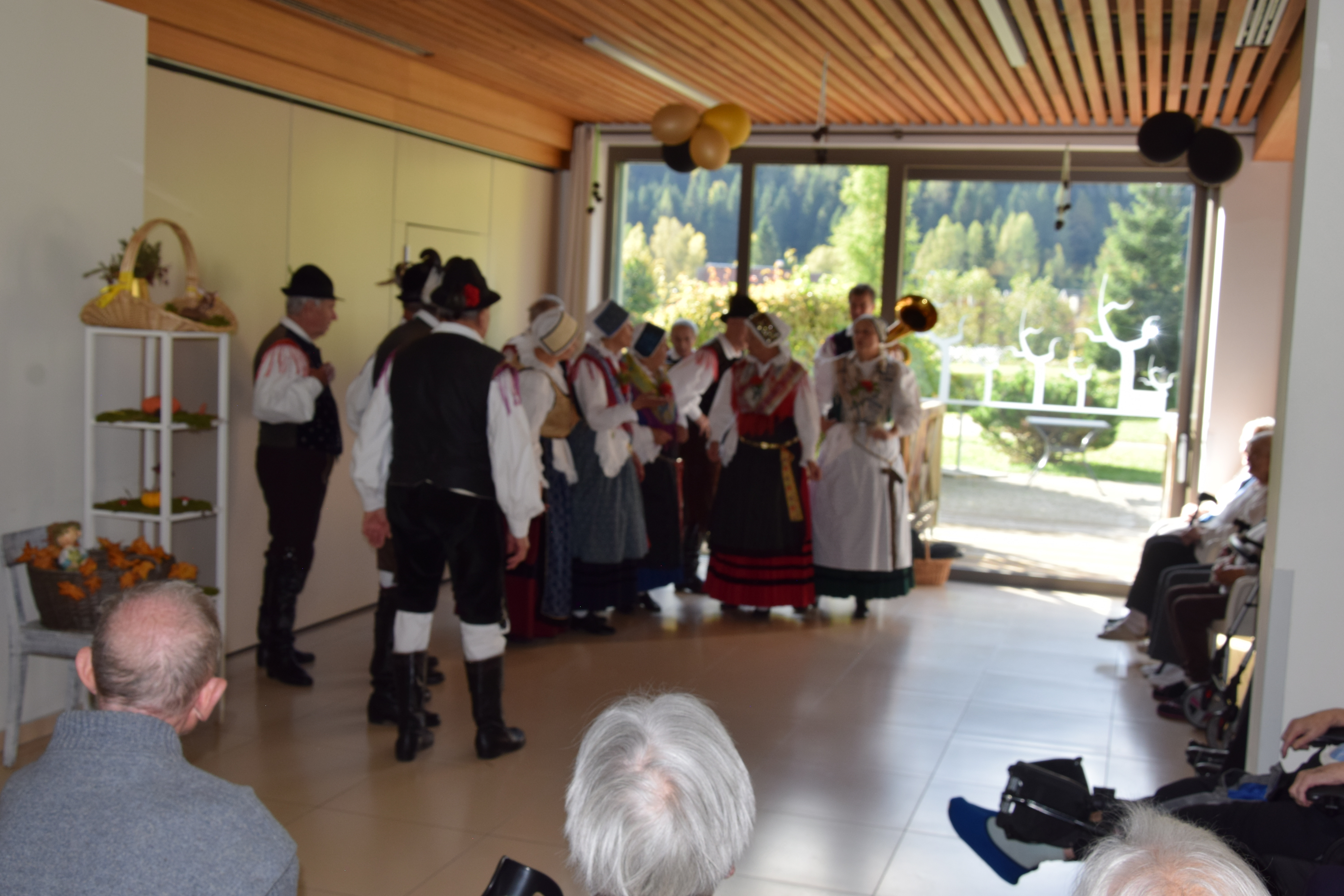 Nastop folklorne skupine Juliana