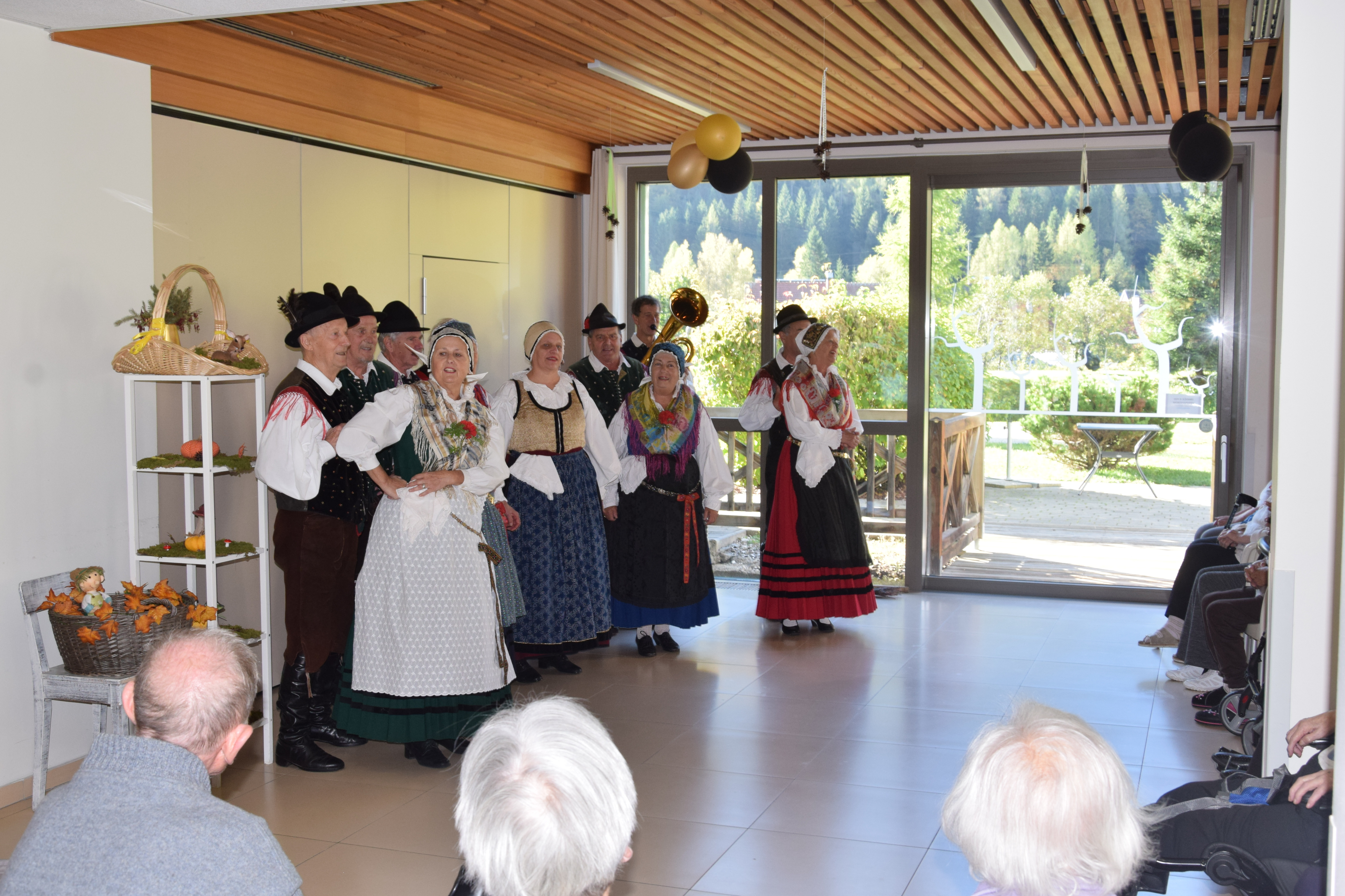 Nastop folklorne skupine Juliana