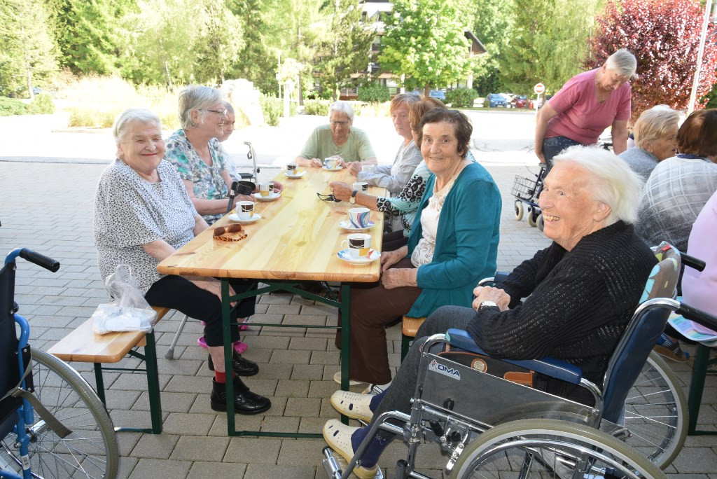 Nastop folklorne skupine KPD Lesce