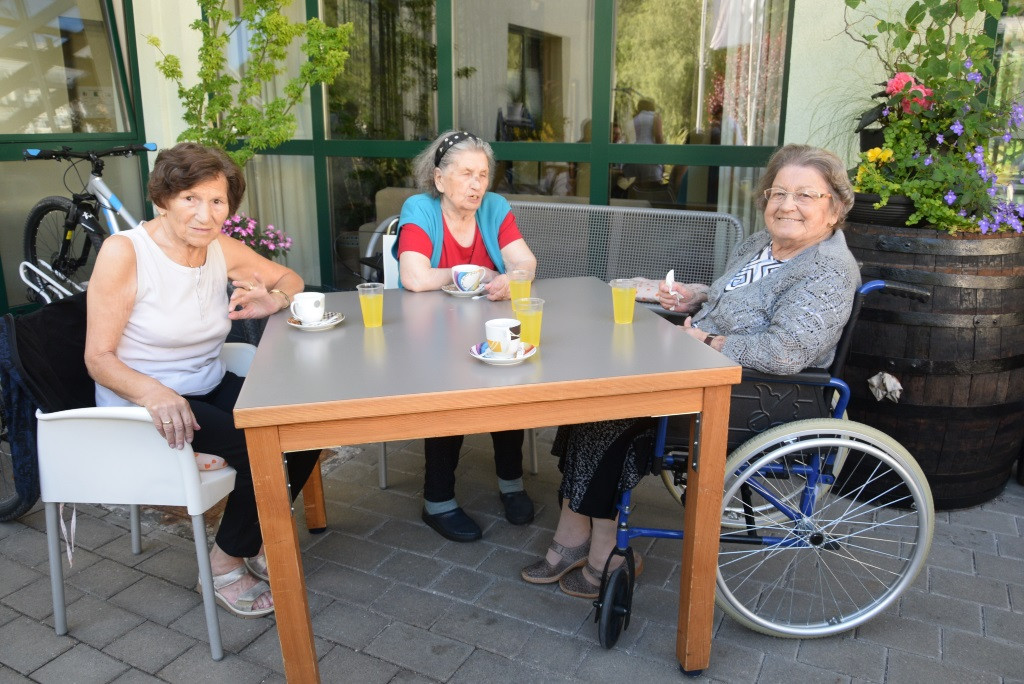 Nastop folklorne skupine KPD Lesce