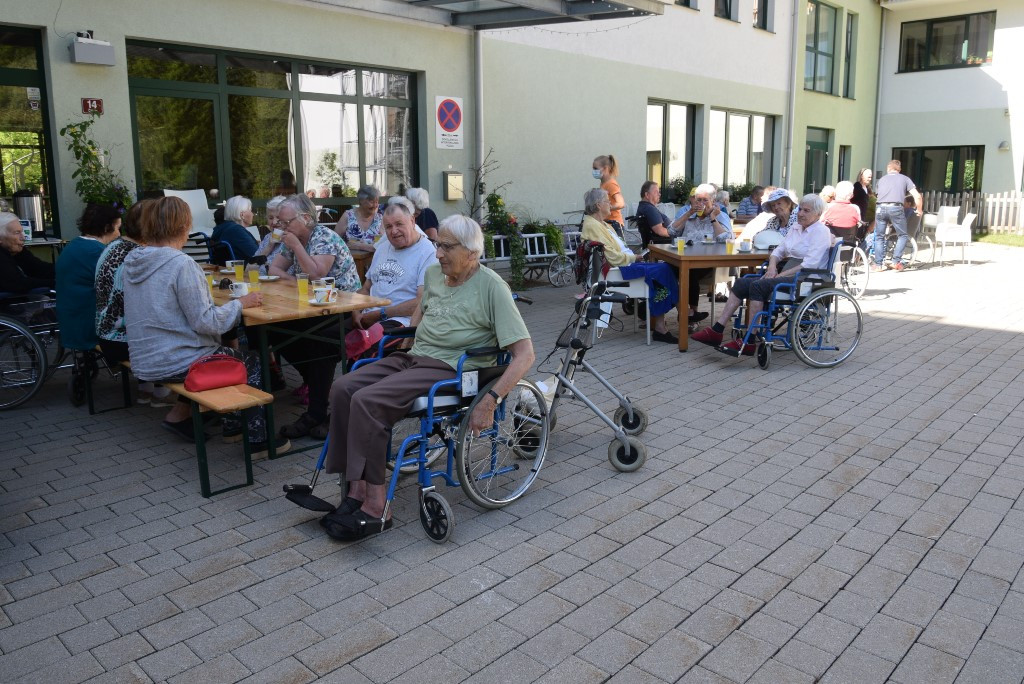 Nastop folklorne skupine KPD Lesce