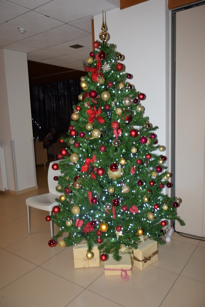 Nastop glasbene šole Jesenice in prižig lučk