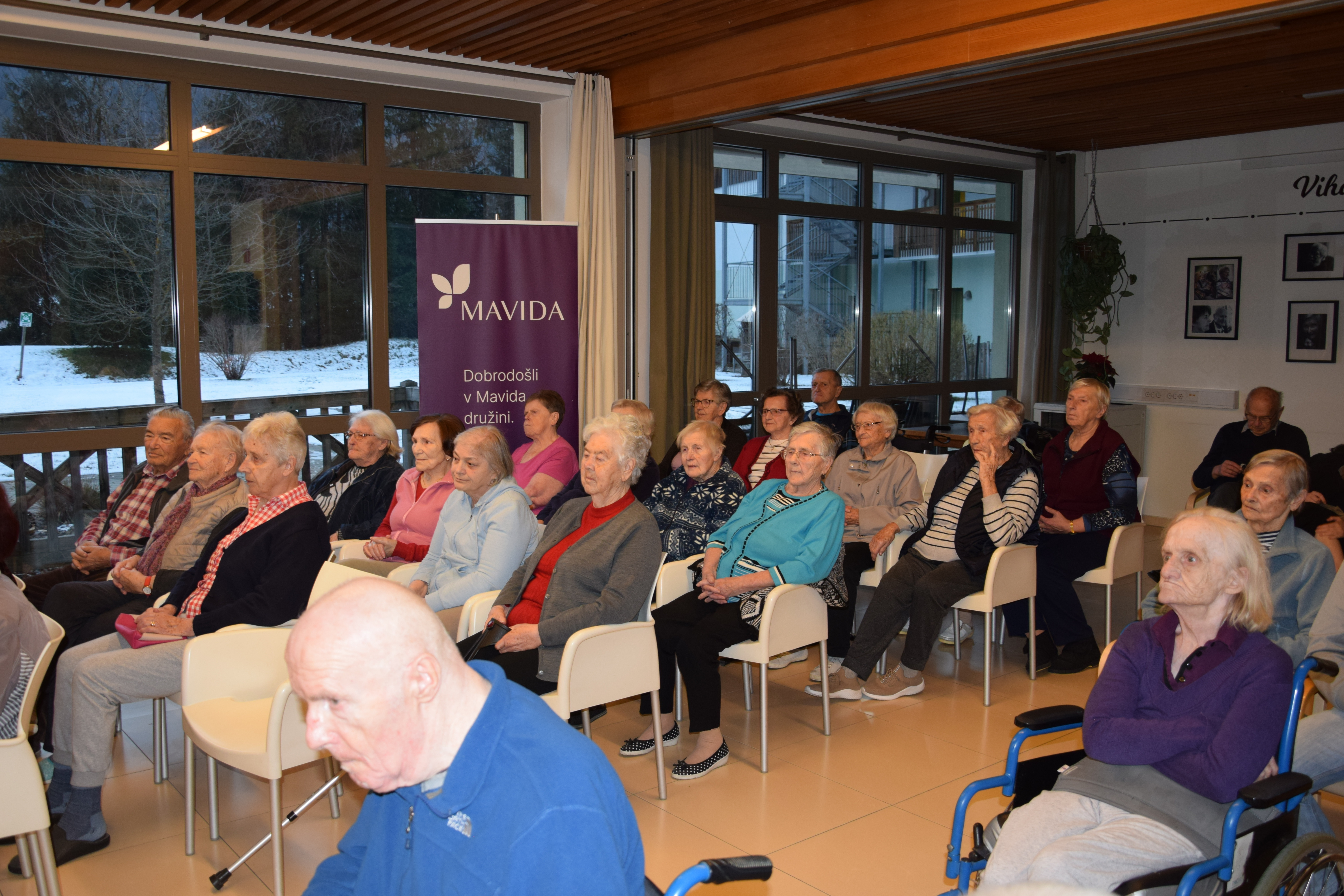 Nastop godčevske skupine Suhe hruške