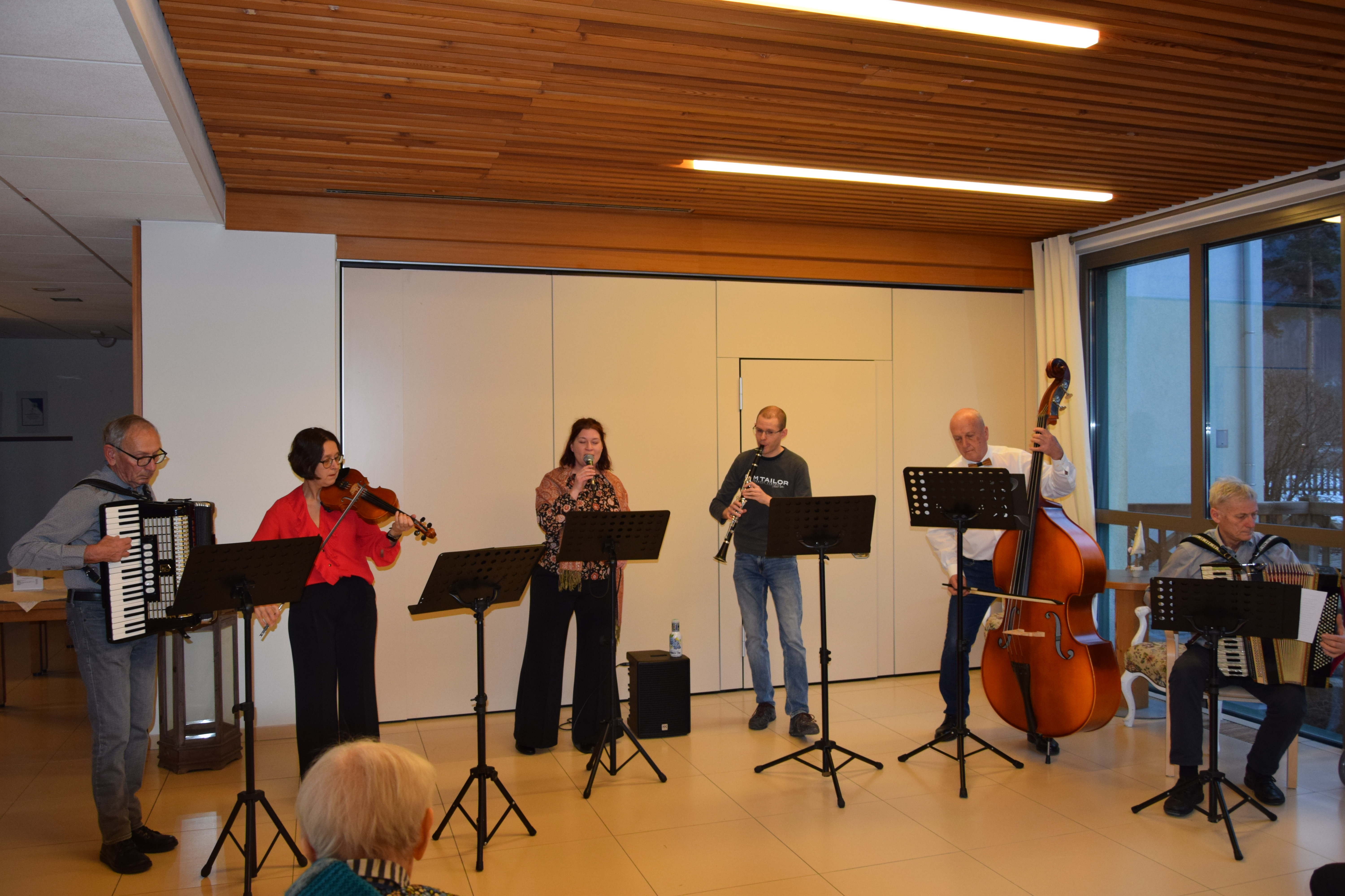 Nastop godčevske skupine Suhe hruške