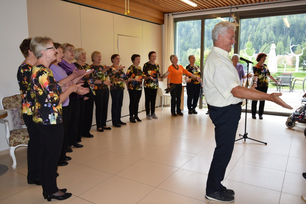 Nastop pevskega zbora Večerna zarja