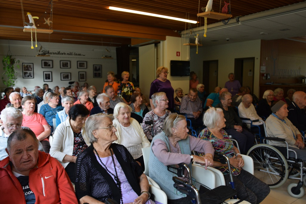 Nastop pevskega zbora Večerna zarja