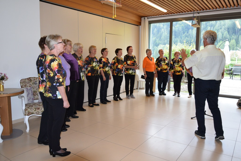 Nastop pevskega zbora Večerna zarja