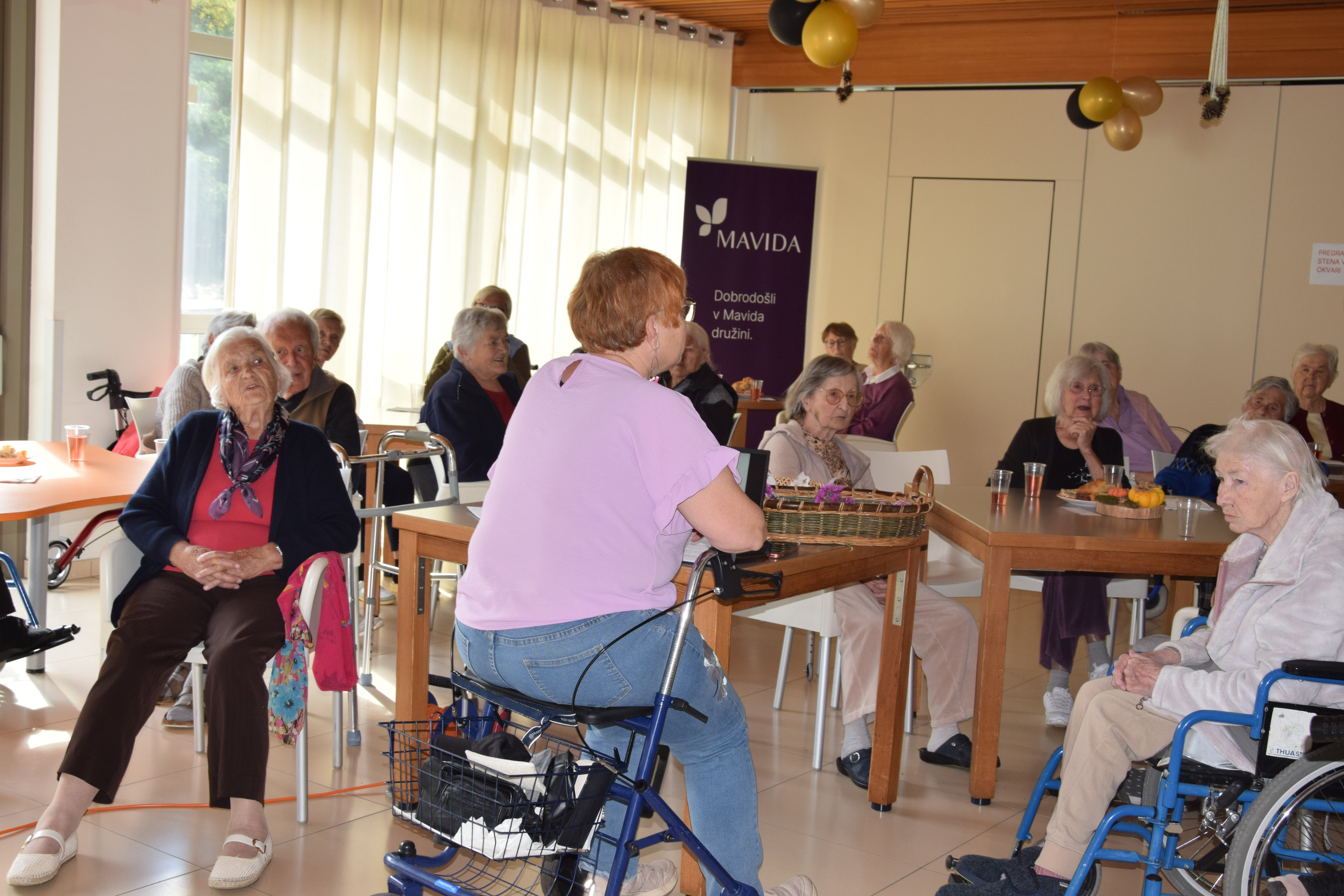 Nastop rožnata poezija