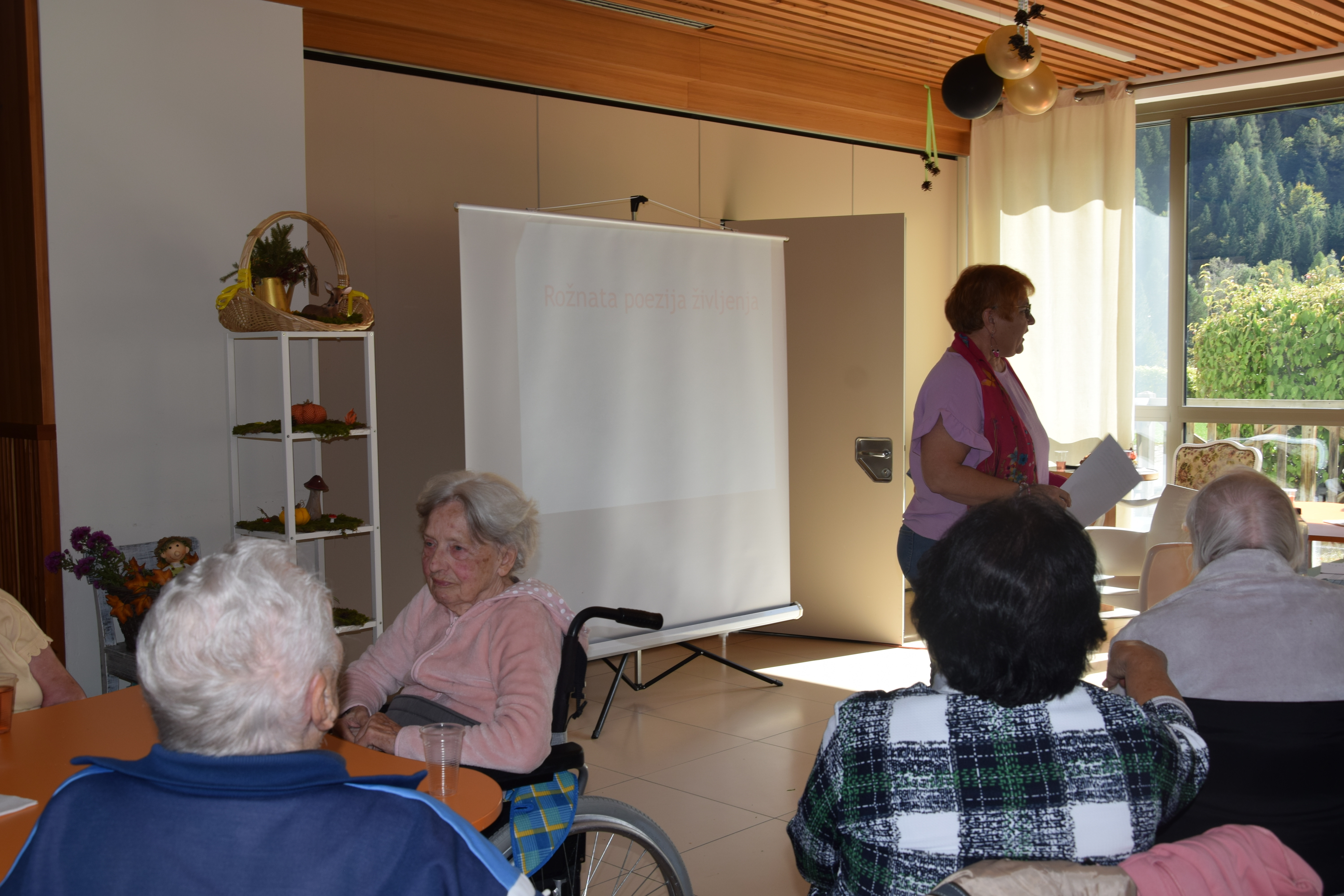 Nastop rožnata poezija