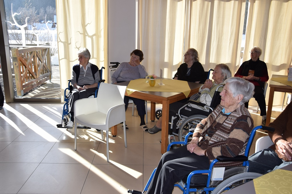 Nastopili so pevci Pevskega zbora Korona