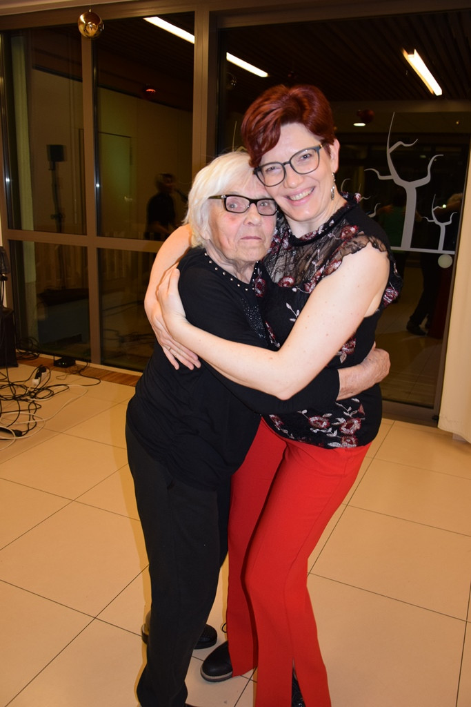 Novoletna zabava v domu Viharnik