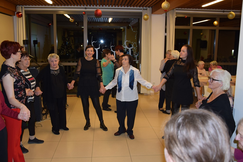 Novoletna zabava v domu Viharnik