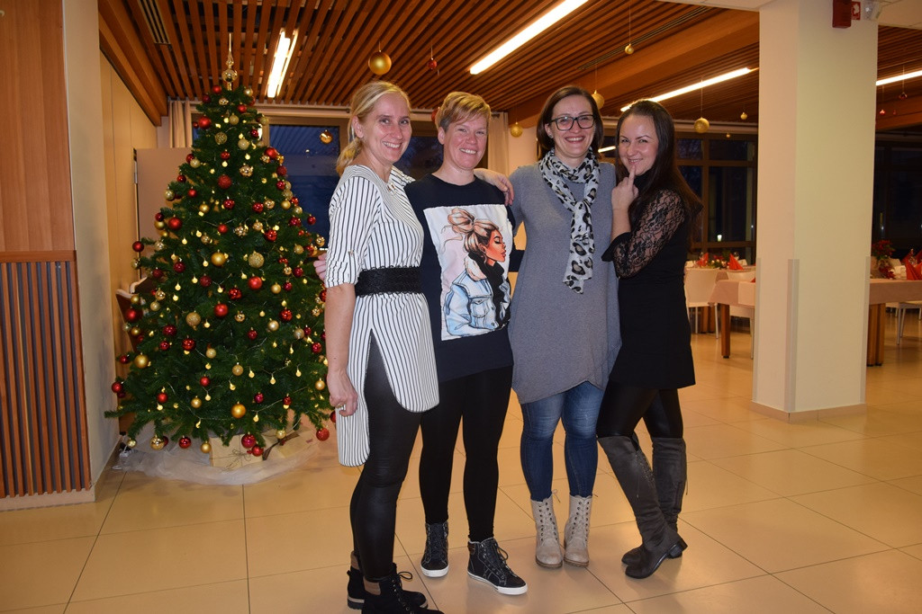 Novoletna zabava v domu Viharnik