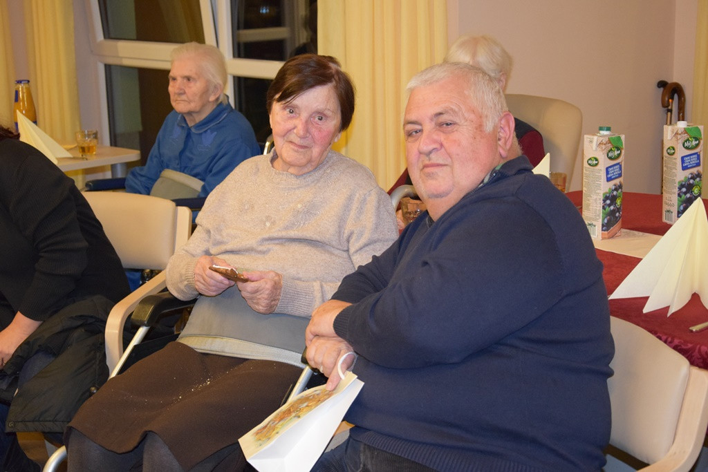 Novoletna zabava v domu Viharnik