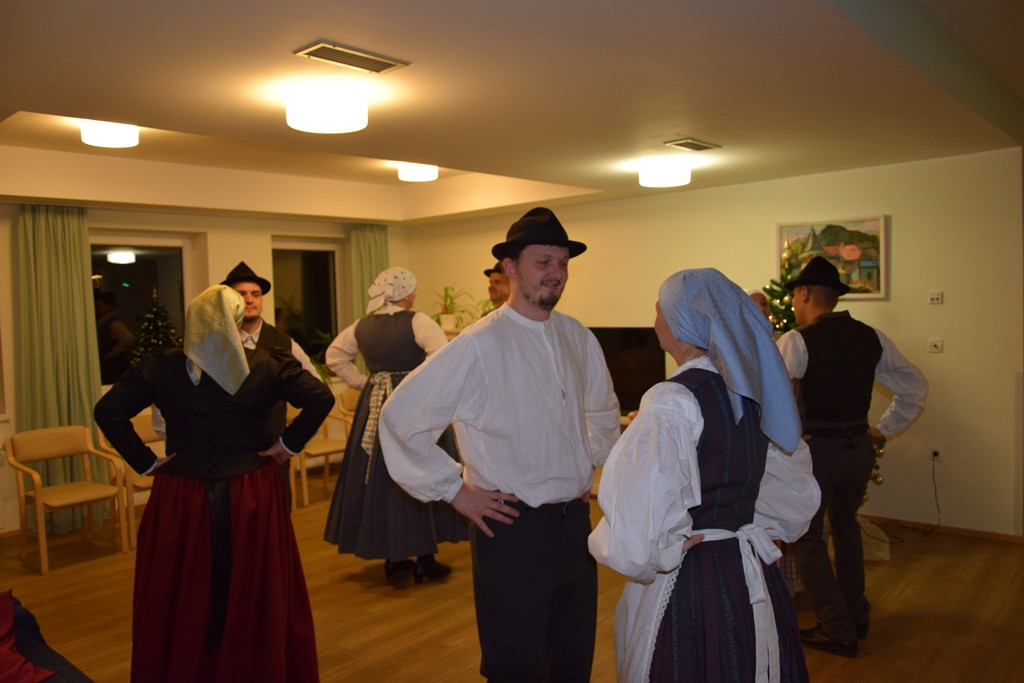 Novoletna zabava v domu Viharnik