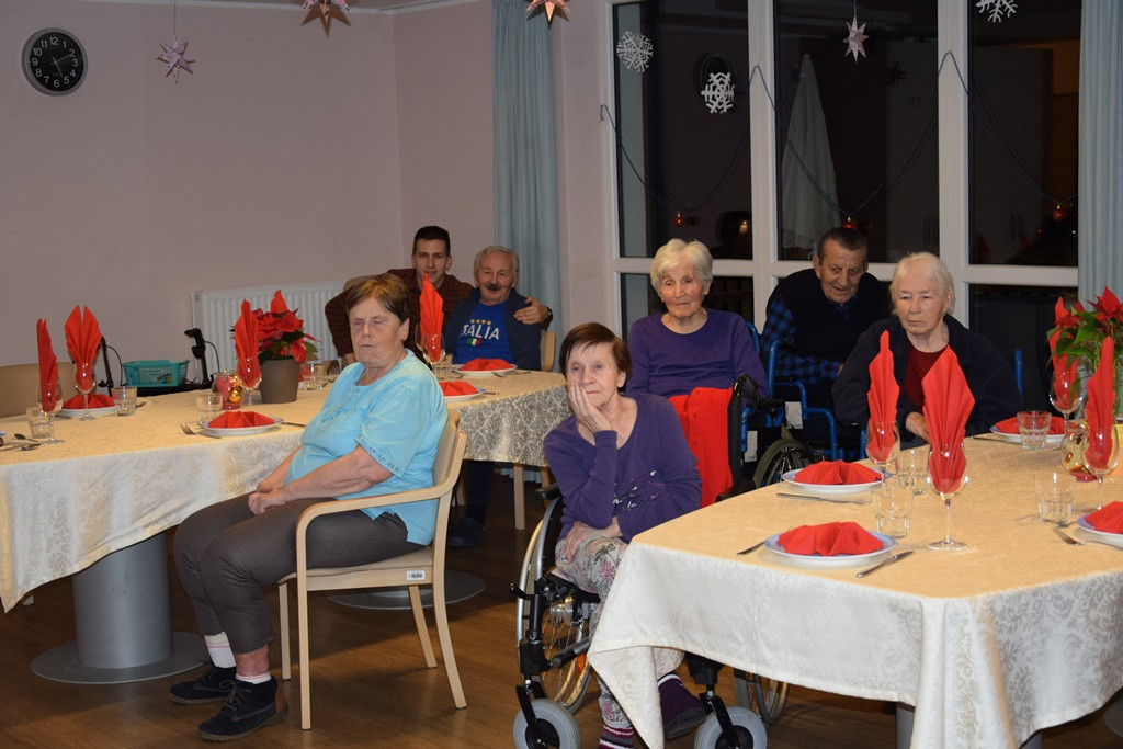 Novoletna zabava v domu Viharnik