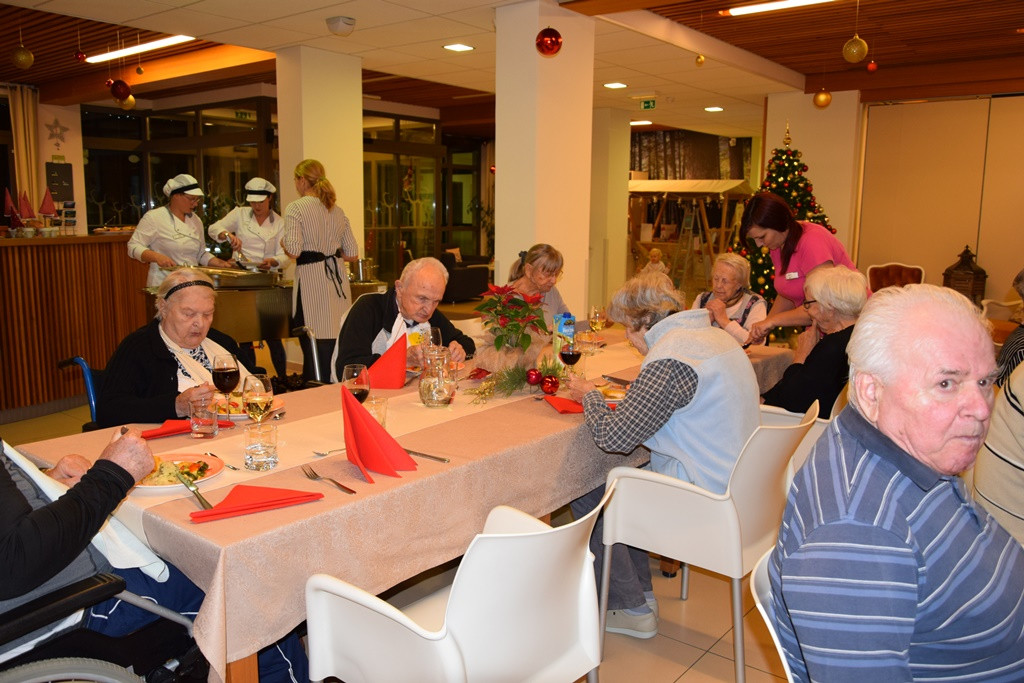 Novoletna zabava v domu Viharnik