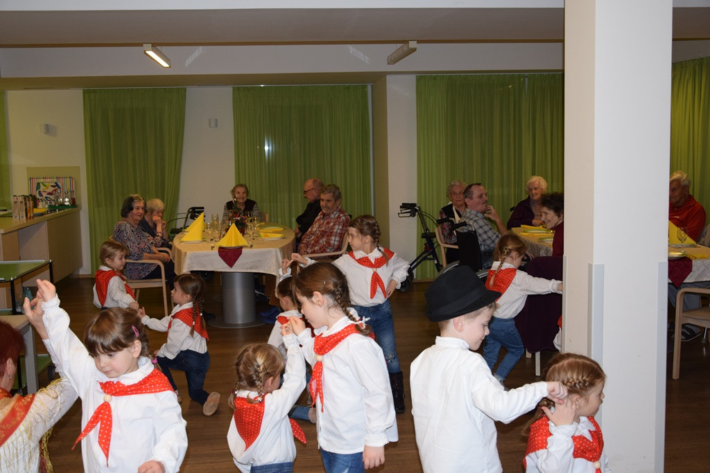 Novoletna zabava v domu Viharnik