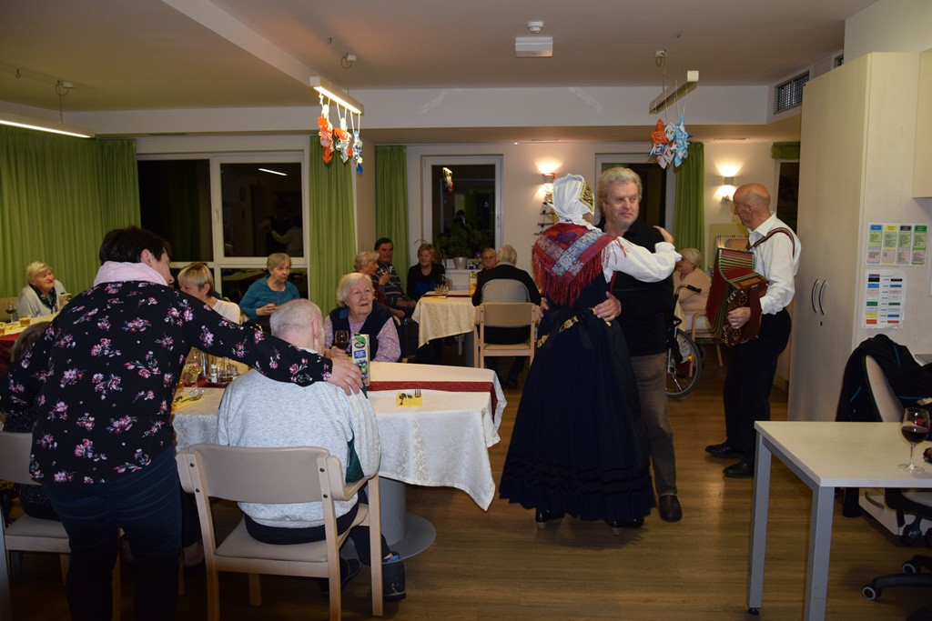 Novoletna zabava v domu Viharnik