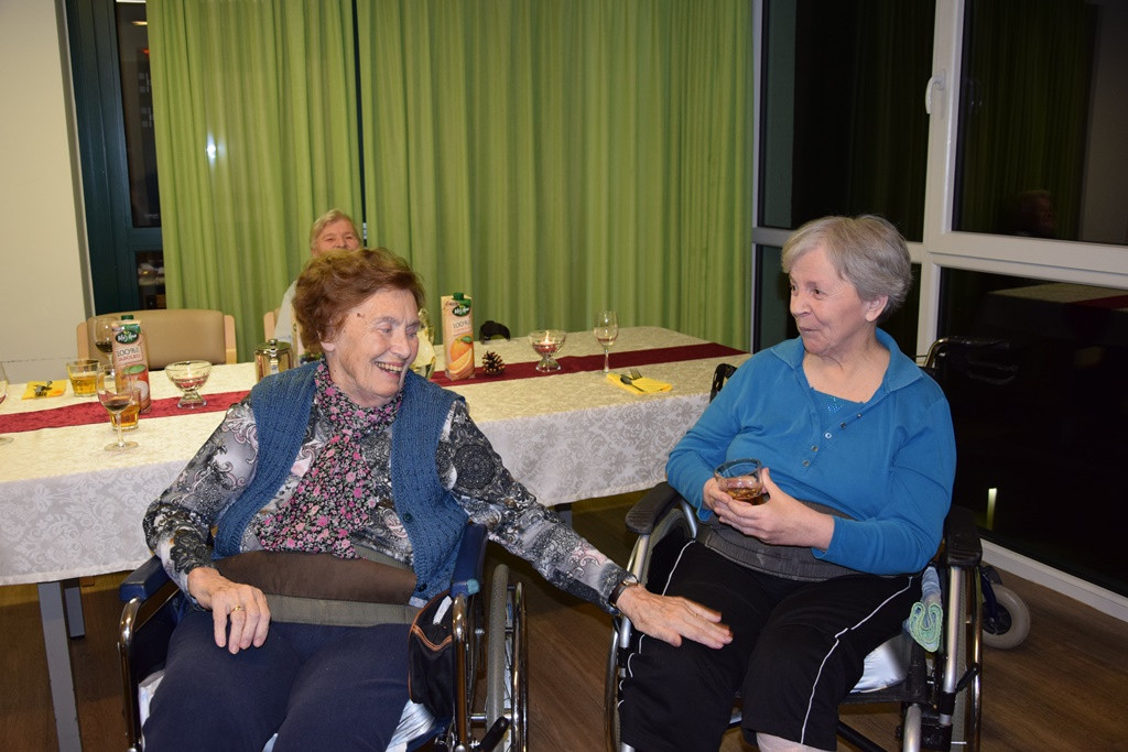 Novoletna zabava v domu Viharnik