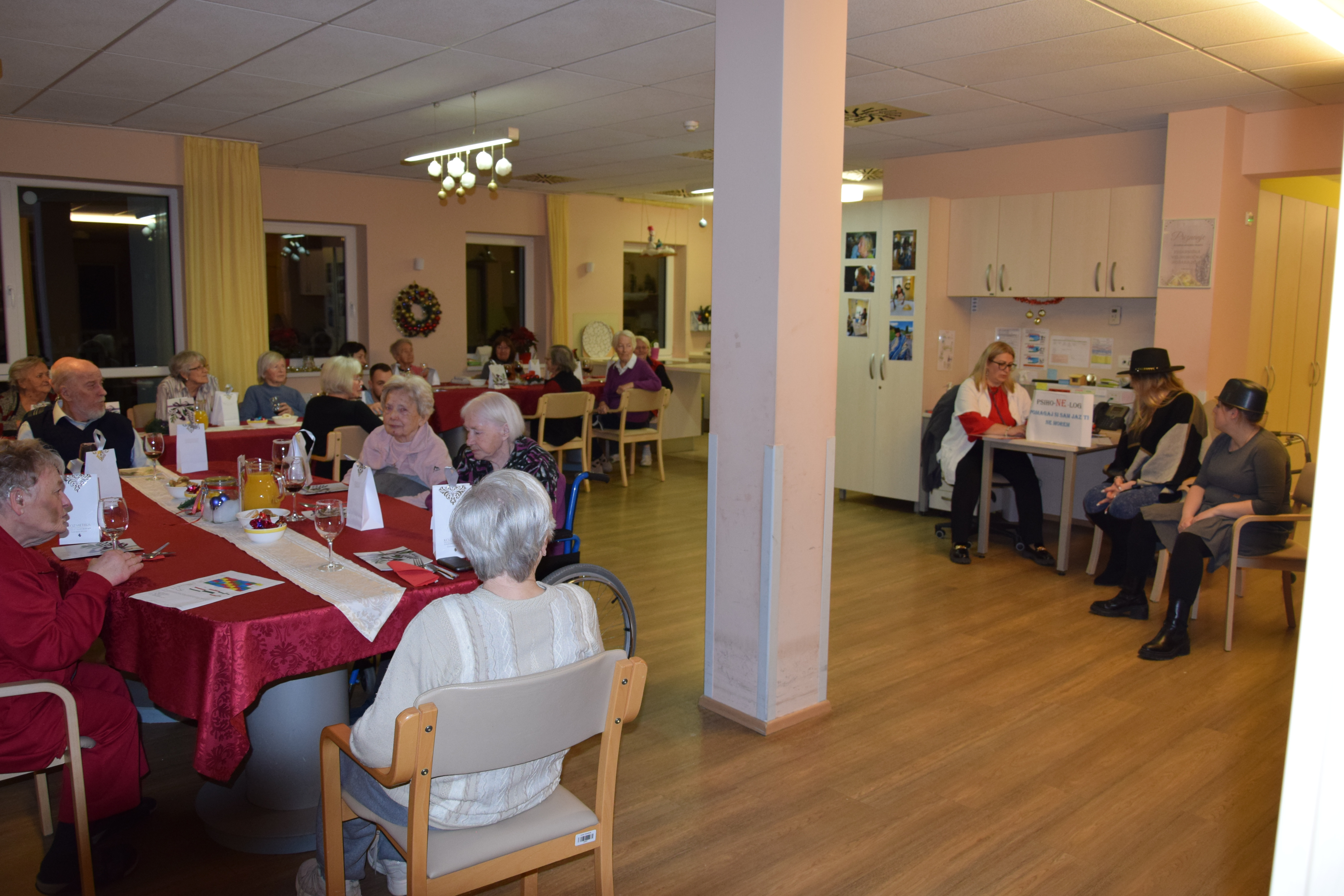 Novoletna zabava za stanovalce po skupinah