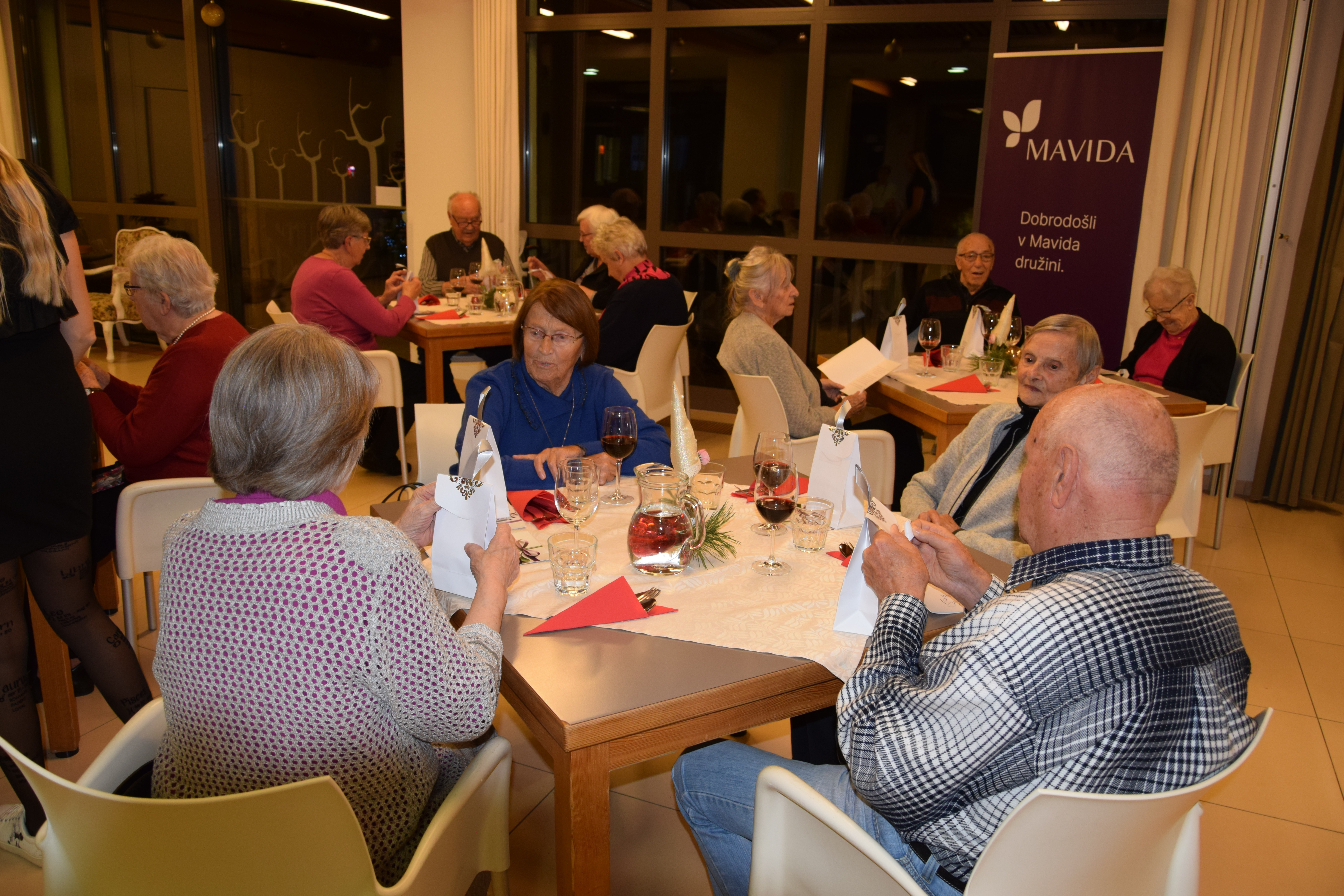 Novoletna zabava za stanovalce po skupinah