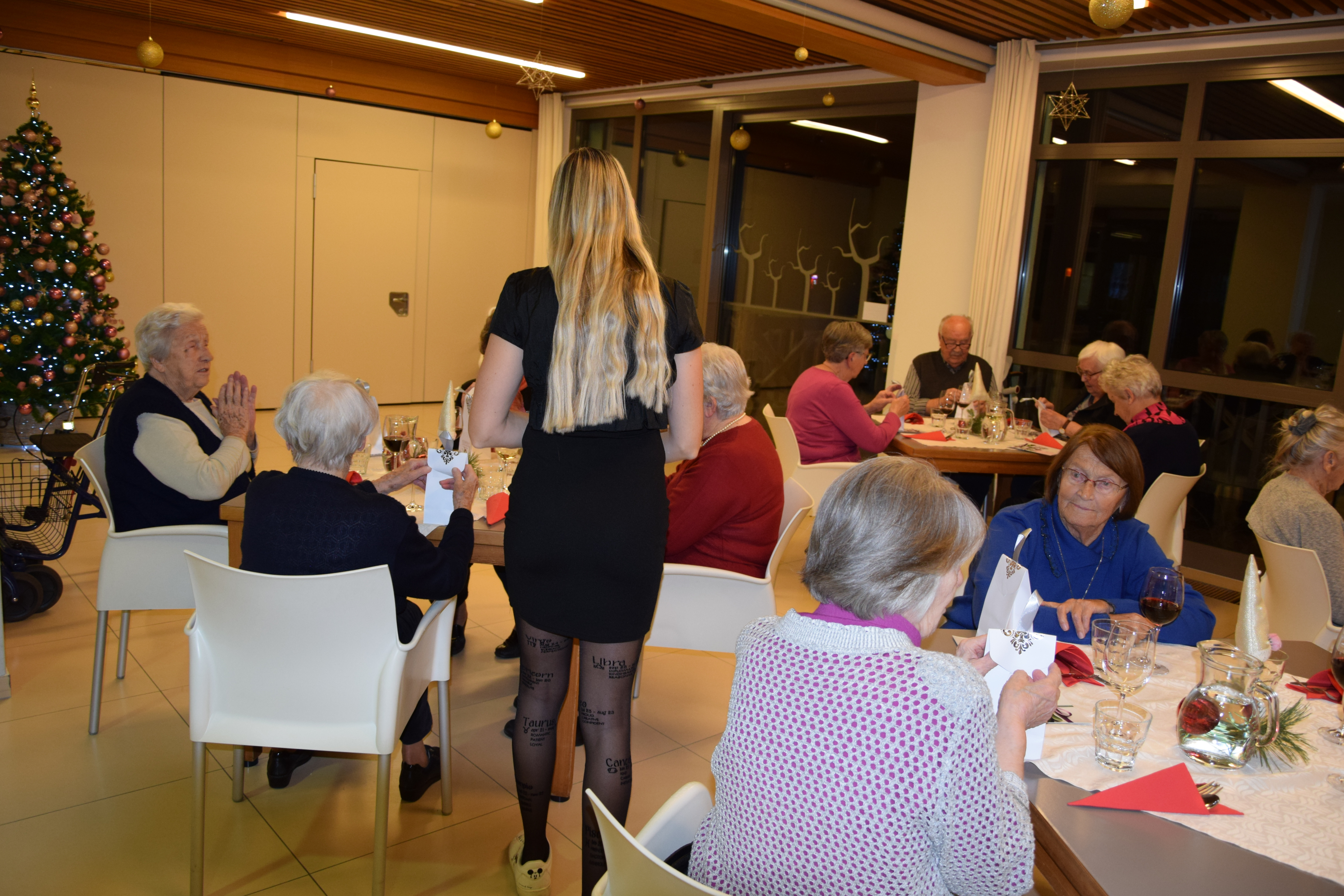 Novoletna zabava za stanovalce po skupinah