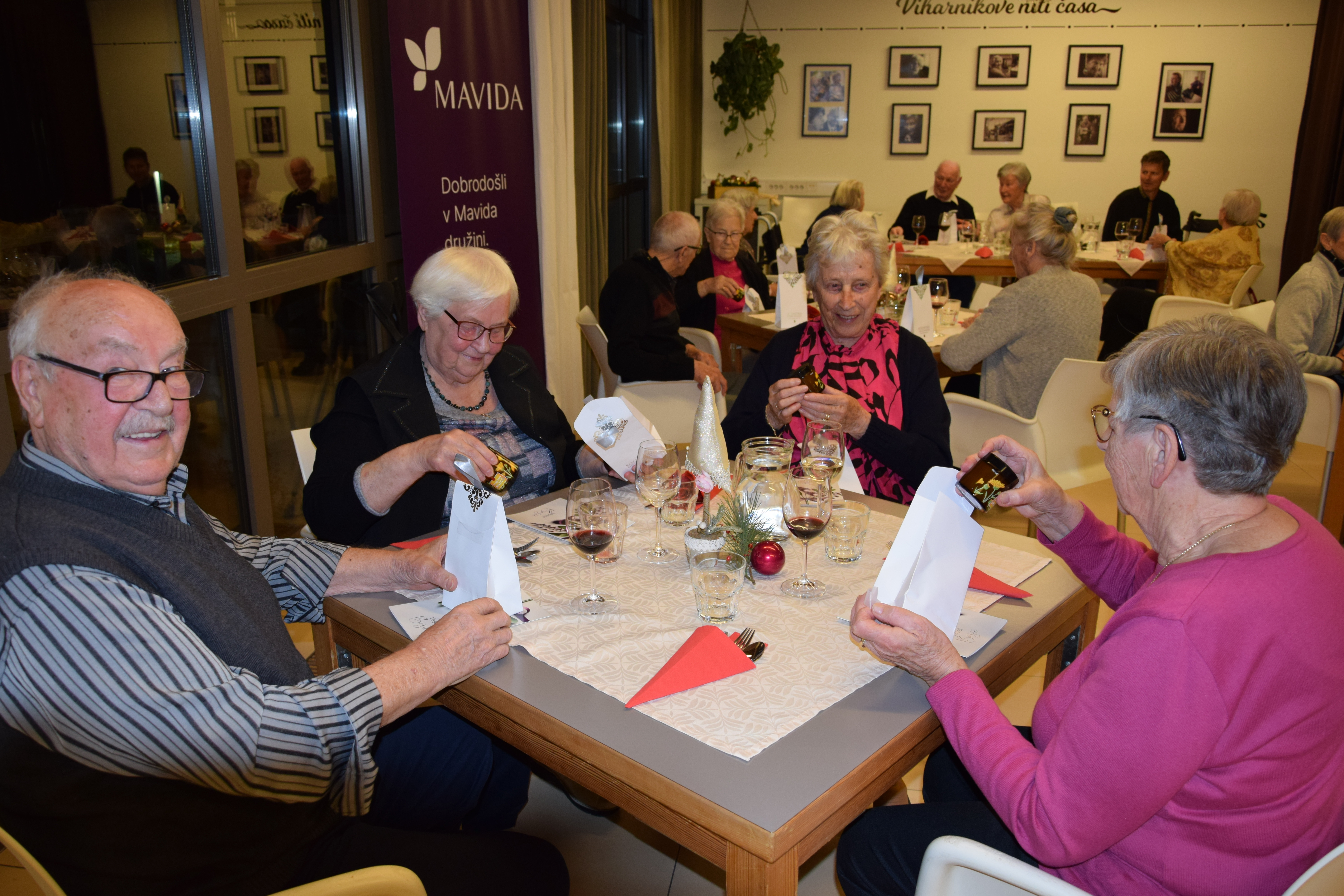 Novoletna zabava za stanovalce po skupinah