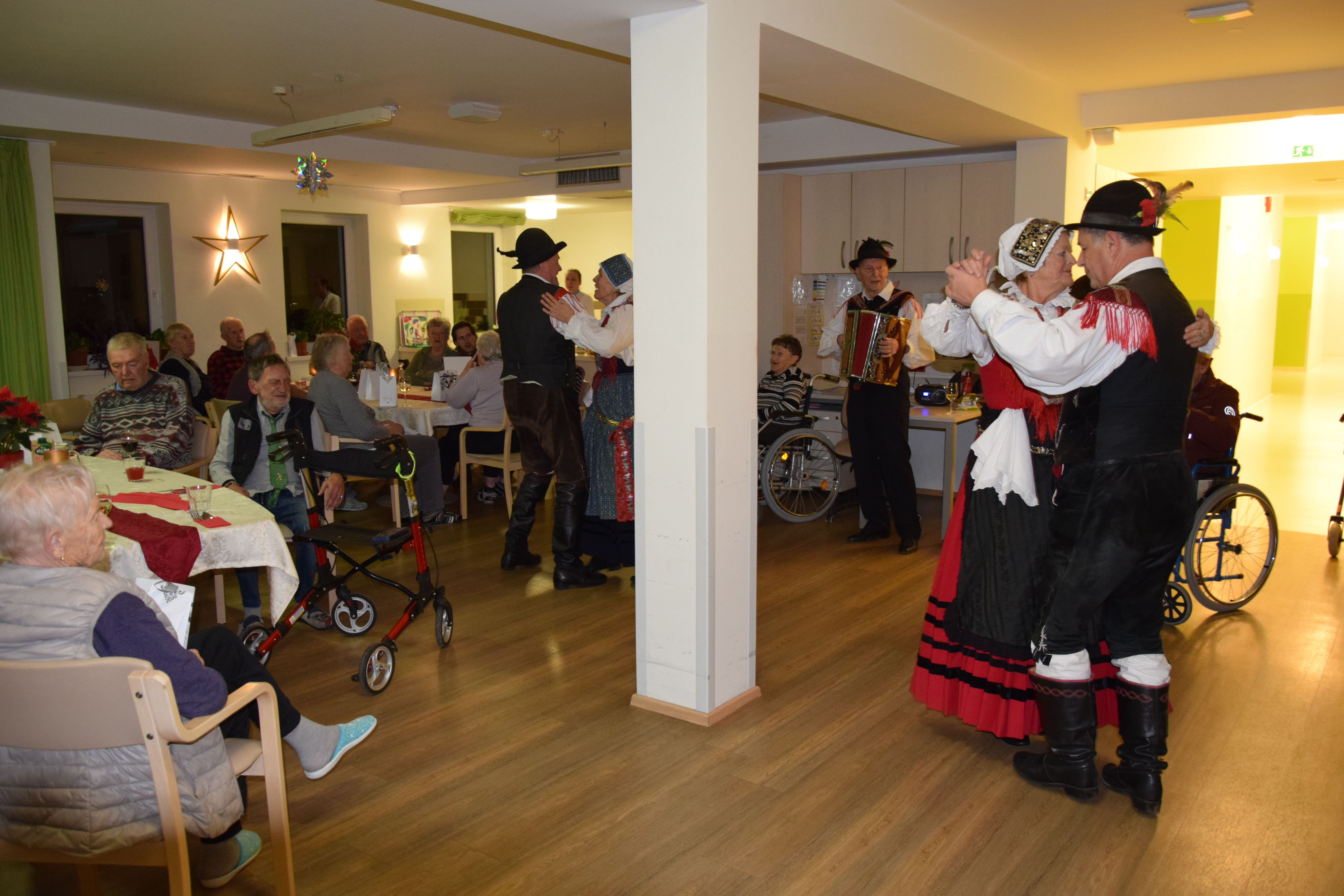 Novoletna zabava za stanovalce po skupinah