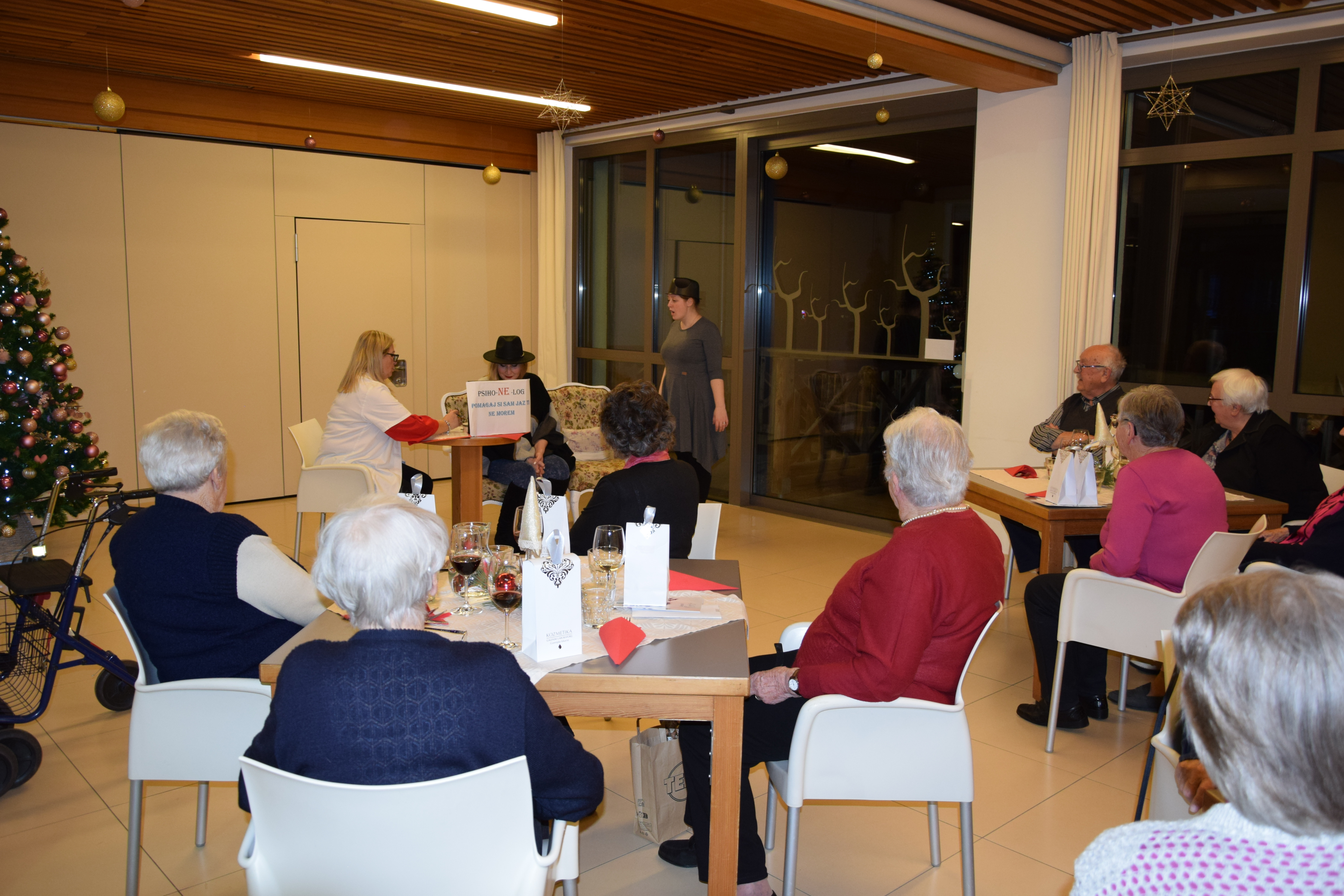 Novoletna zabava za stanovalce po skupinah