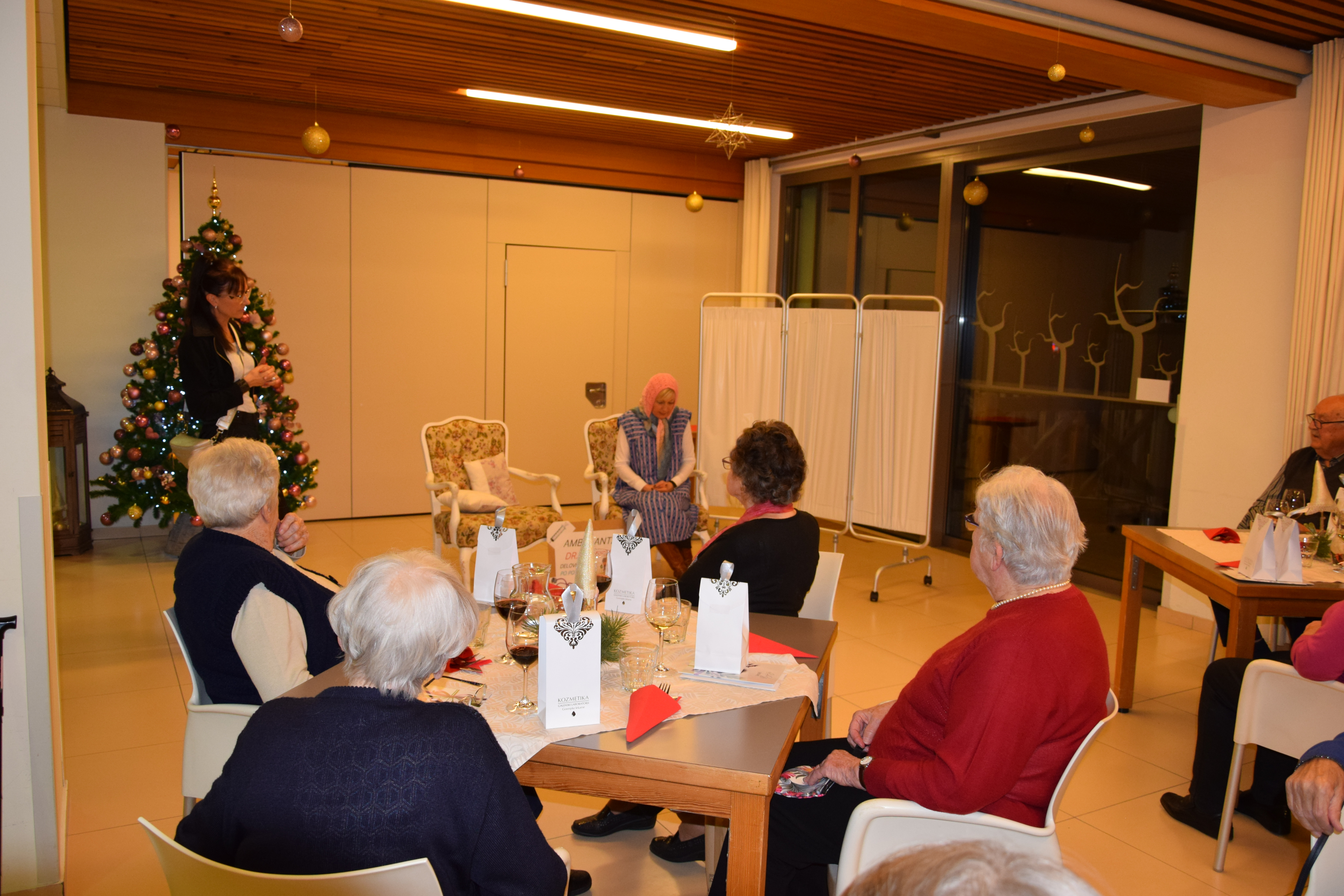 Novoletna zabava za stanovalce po skupinah