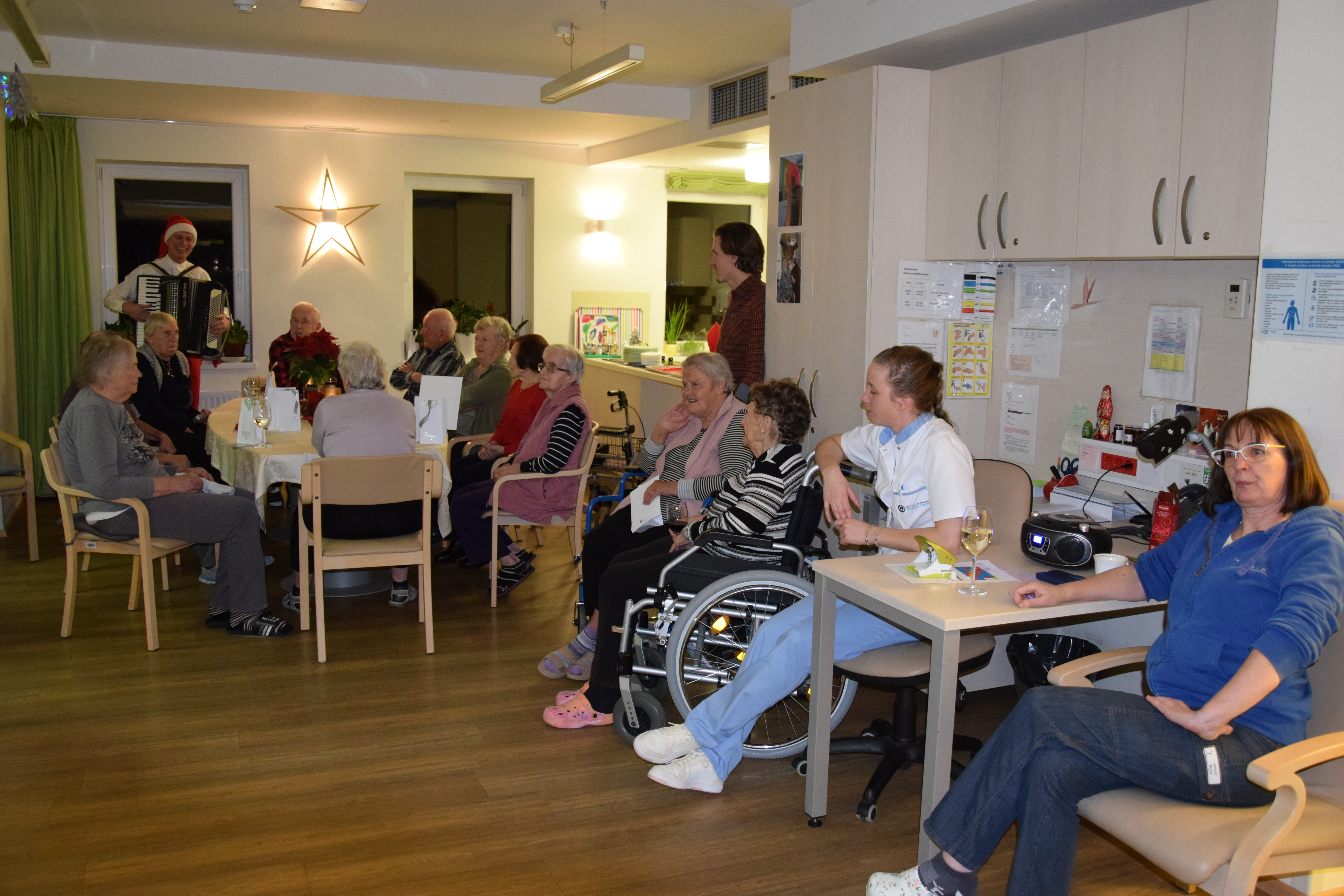 Novoletna zabava za stanovalce po skupinah