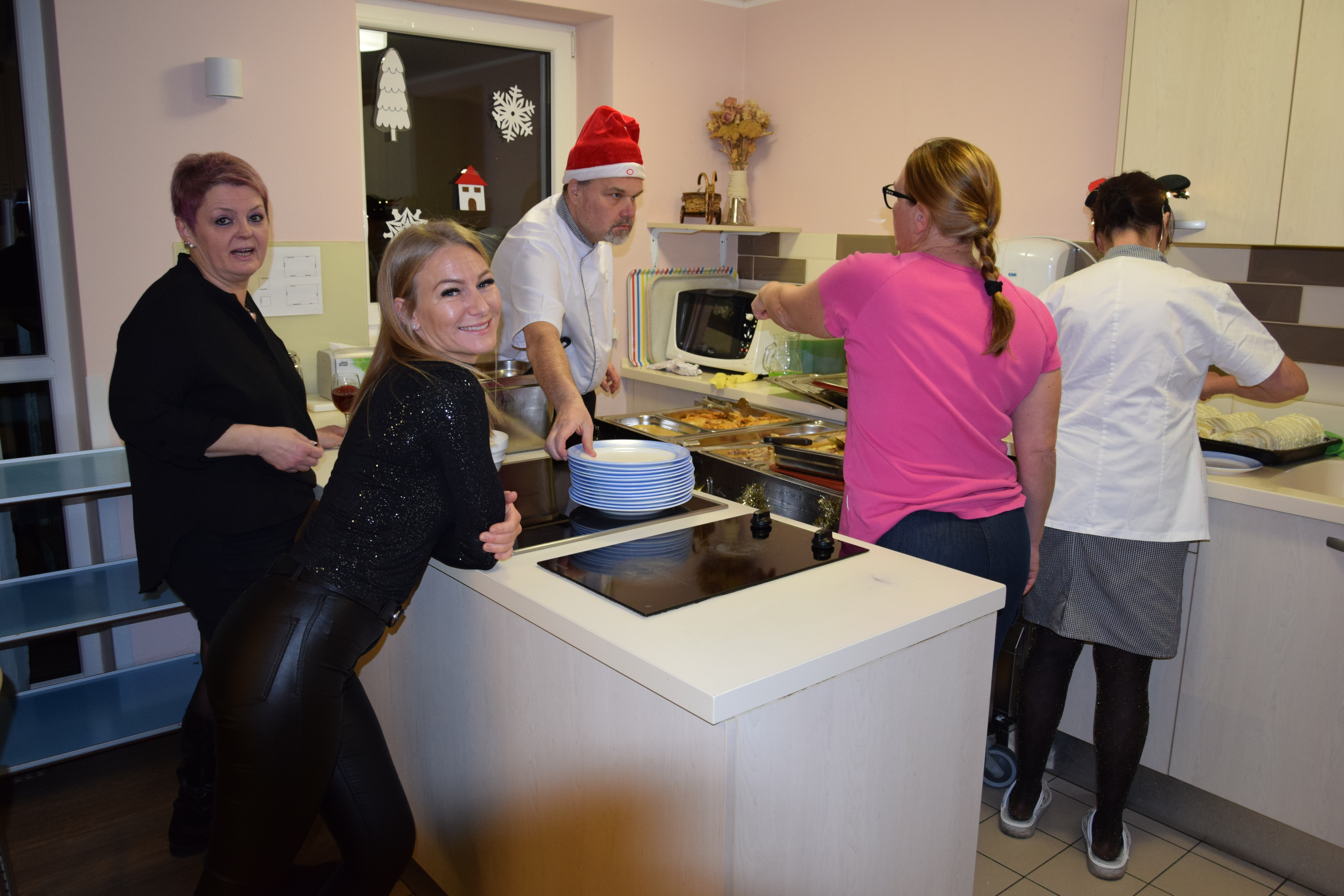 Novoletna zabava za stanovalce po skupinah