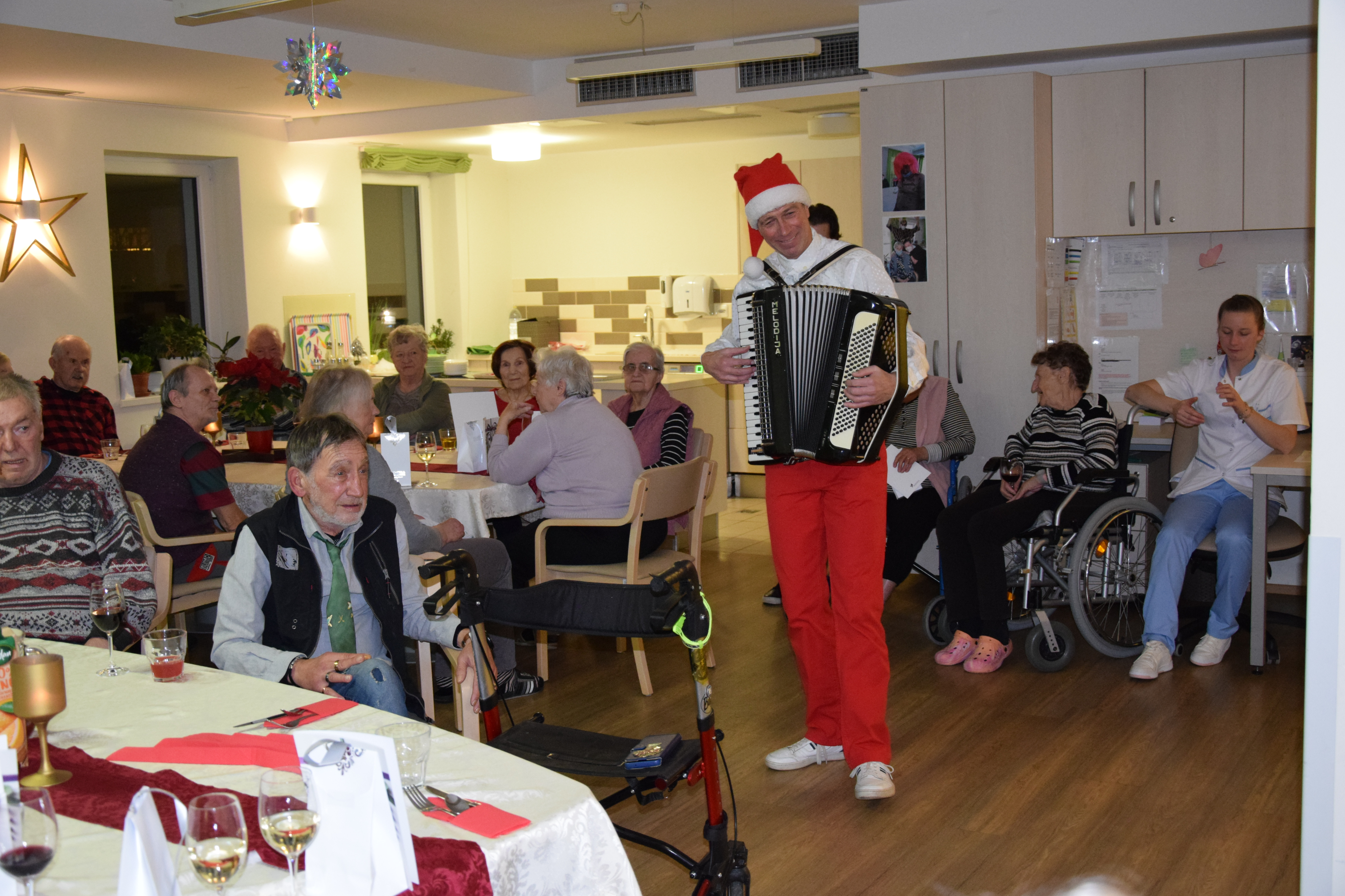 Novoletna zabava za stanovalce po skupinah