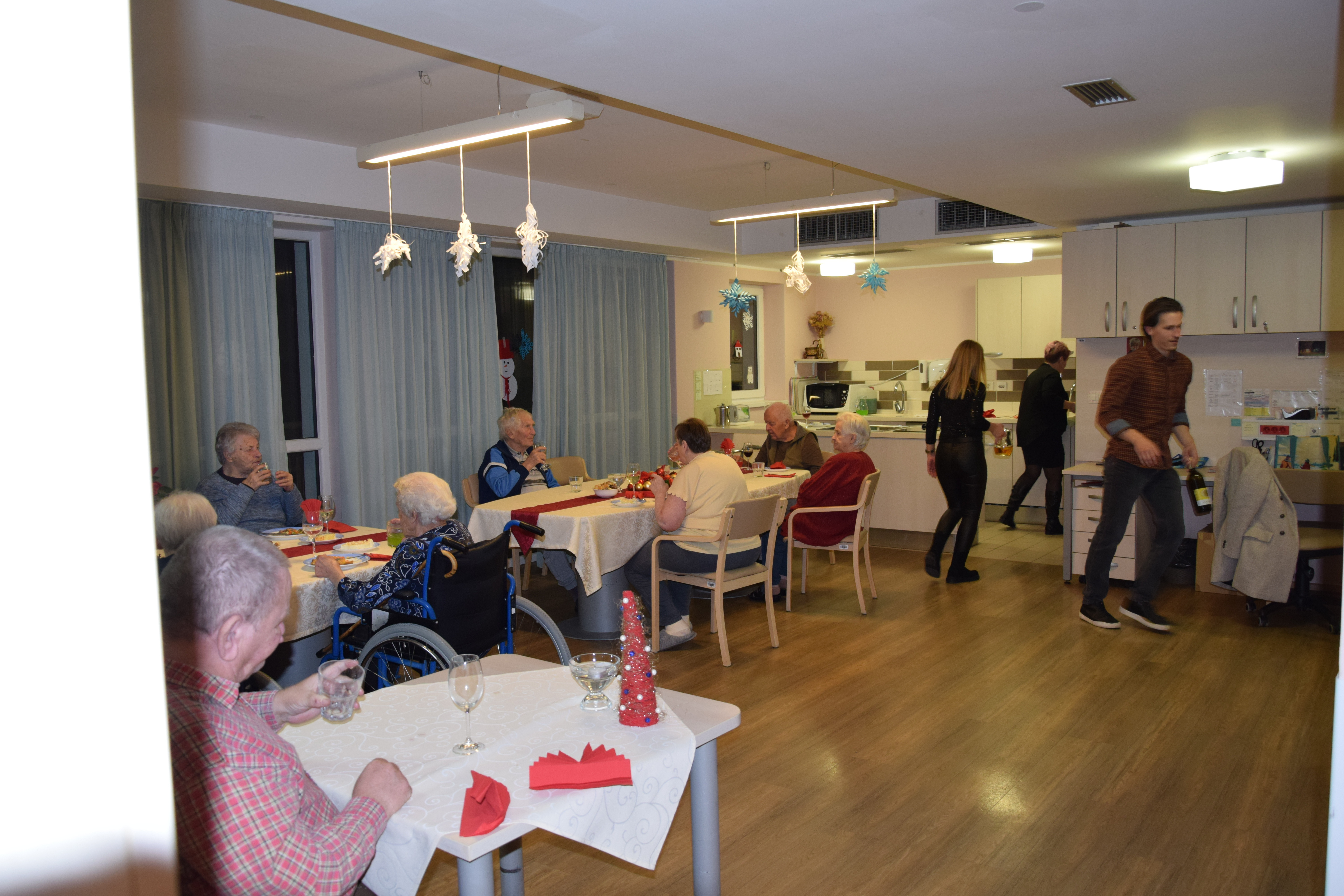 Novoletna zabava za stanovalce po skupinah